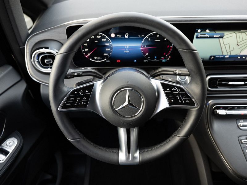 Mercedes-Benz V 300 Avantgarde - Samsaru's Car Outlet