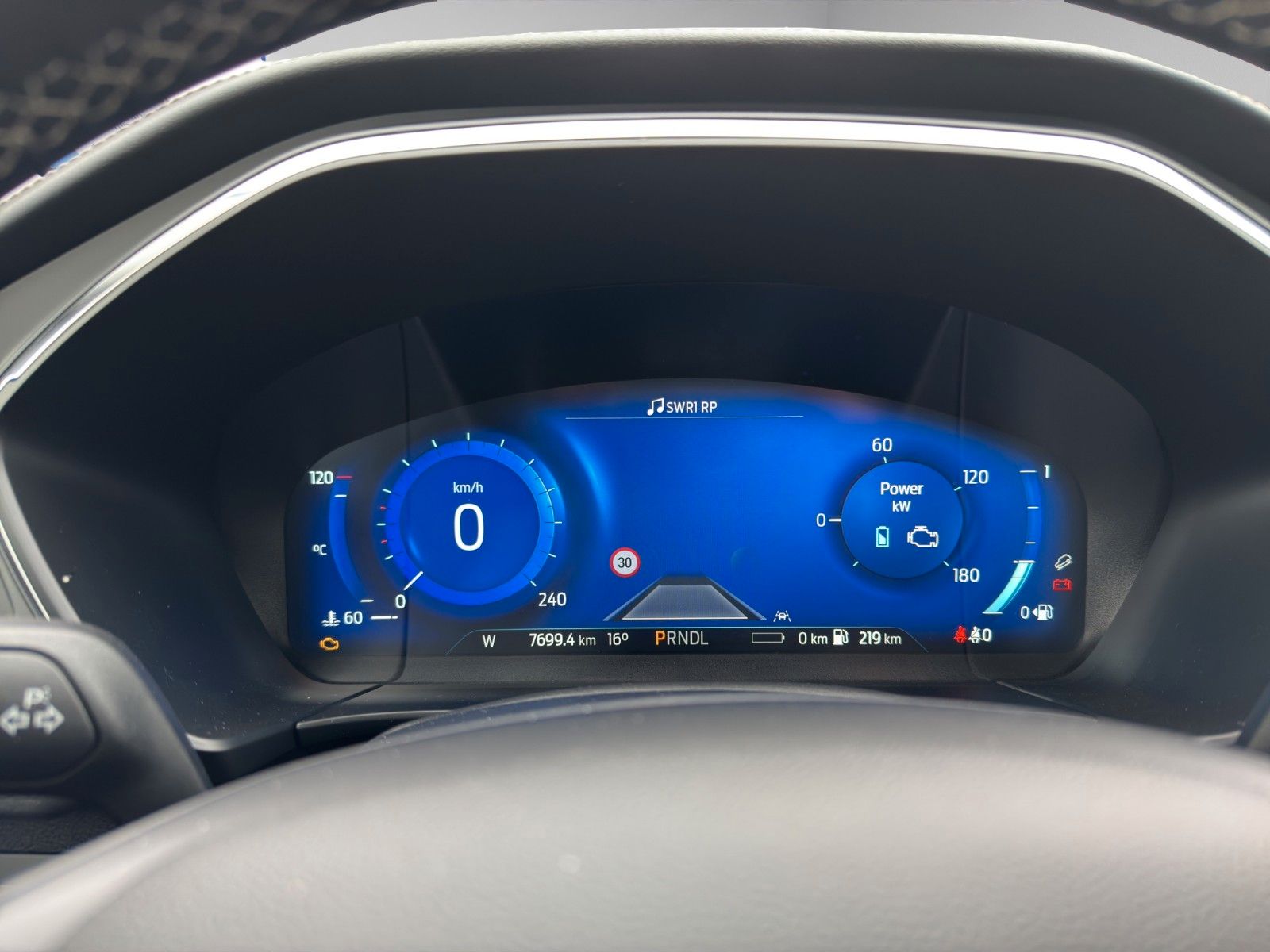 Ford Kuga Plug-In Hybrid Vignale - Samsaru's Car Outlet
