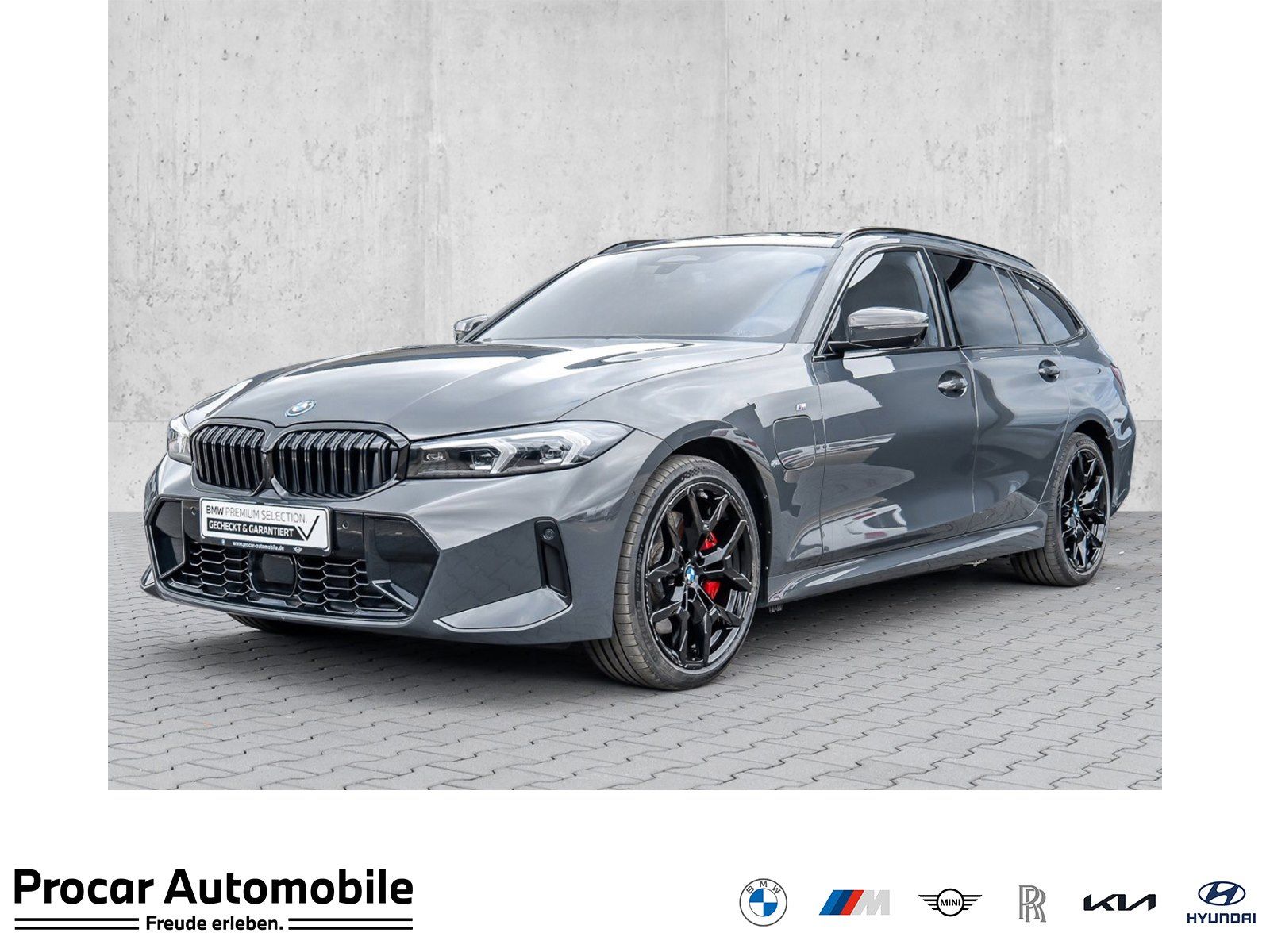 BMW 330e xDrive Touring M Sport HUD PANO ACC AHK LM