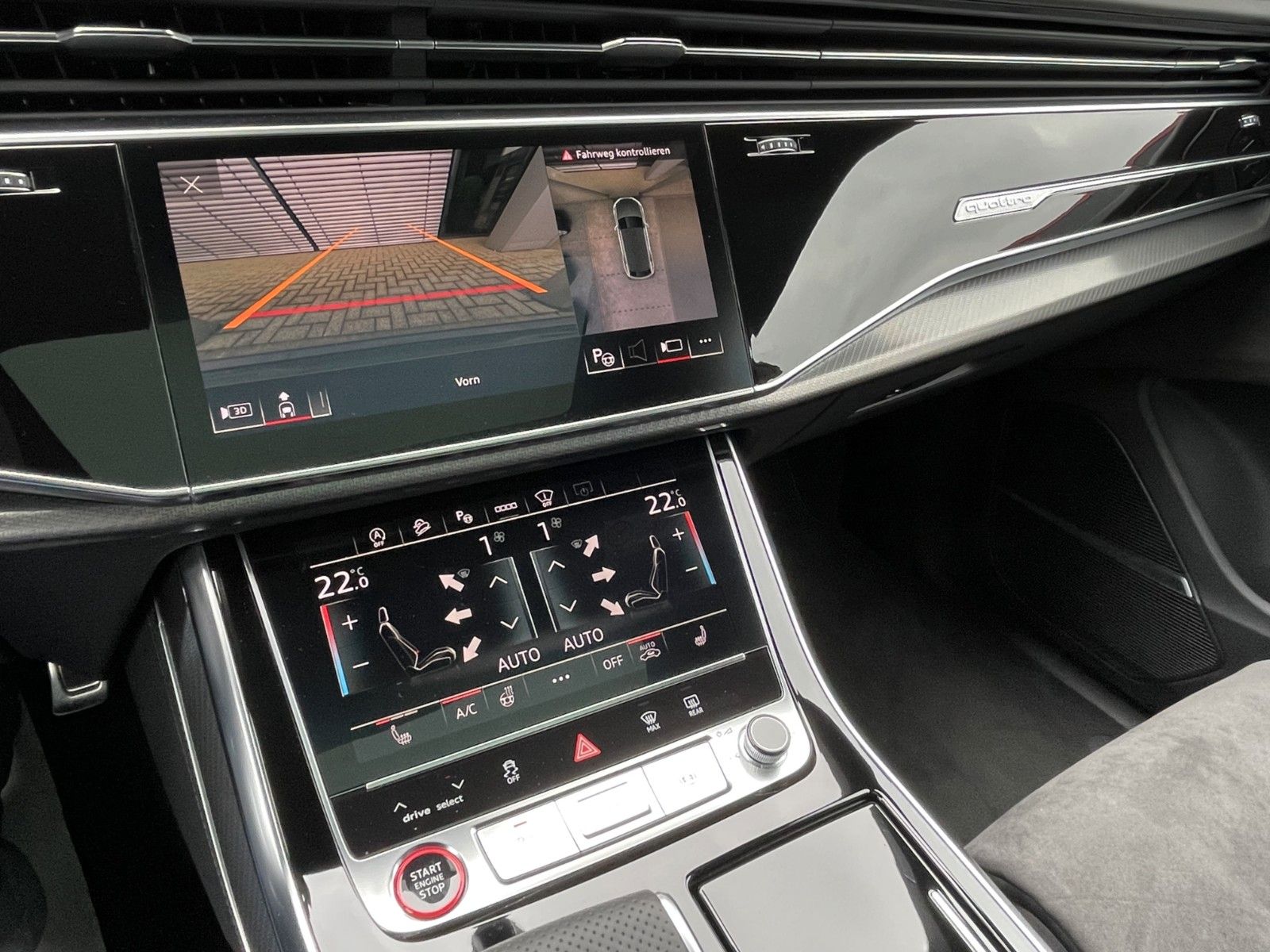 Audi RS Q8 4.0 TFSI qu. BLACK MATRIX DYNAMIK HUD PANO