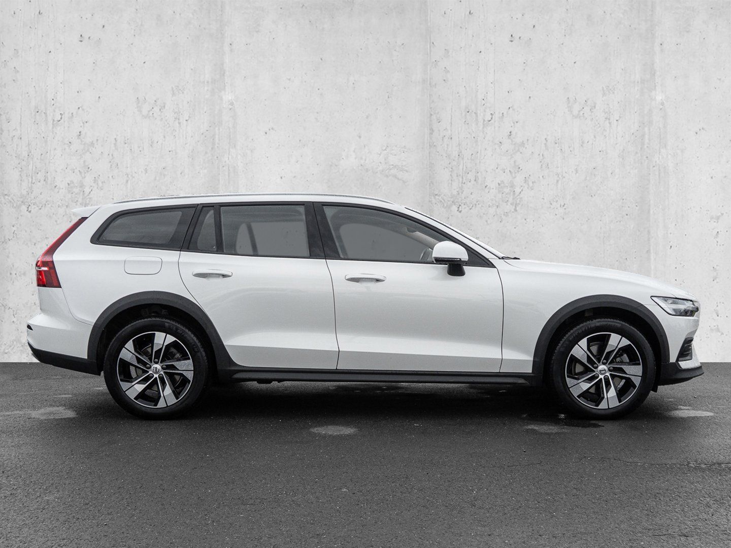 Volvo V60 Cross Country B4 D AWD Plus Bright PILOT LED