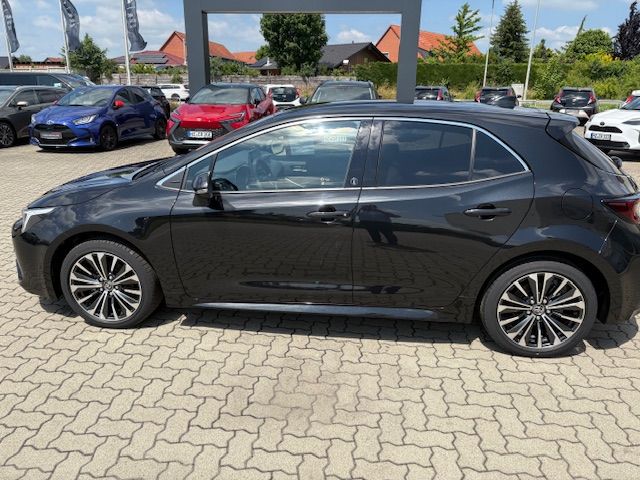 Toyota Corolla 1.8 Hybrid - Samsaru's Car Outlet