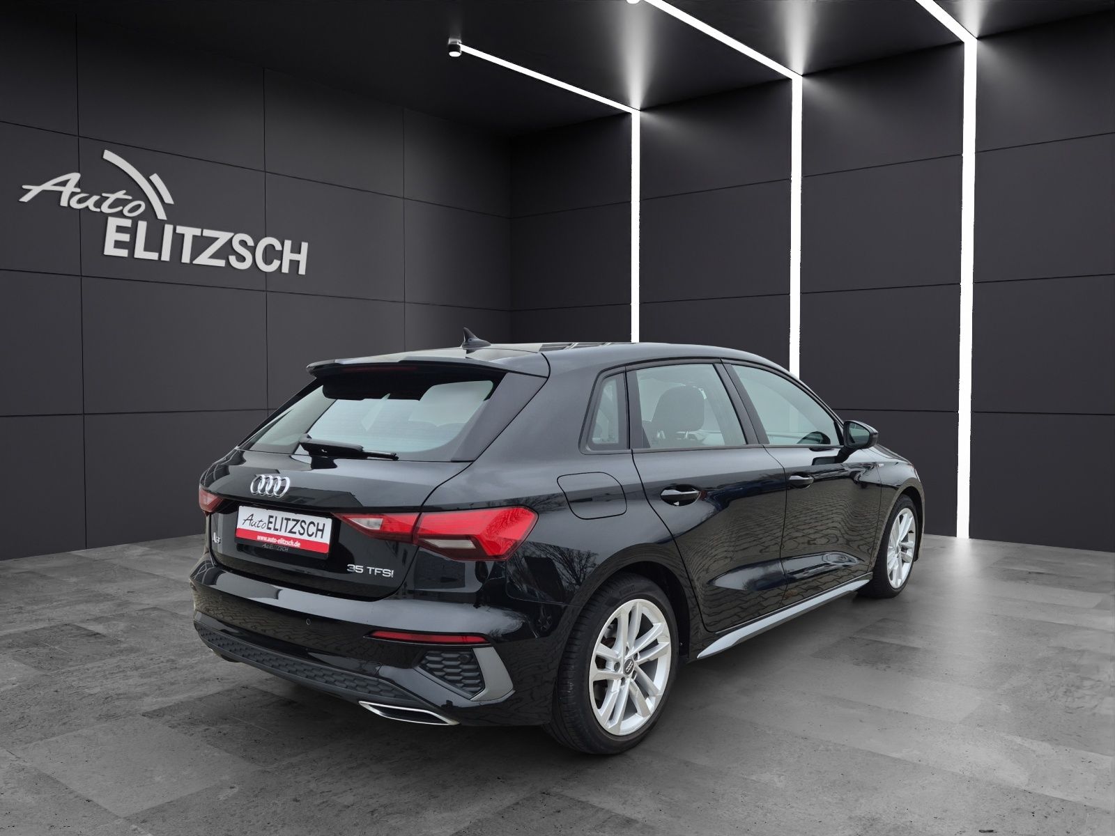 Audi A3 Sportback 35 TFSI S line S-tronic - Samsaru's Car Outlet
