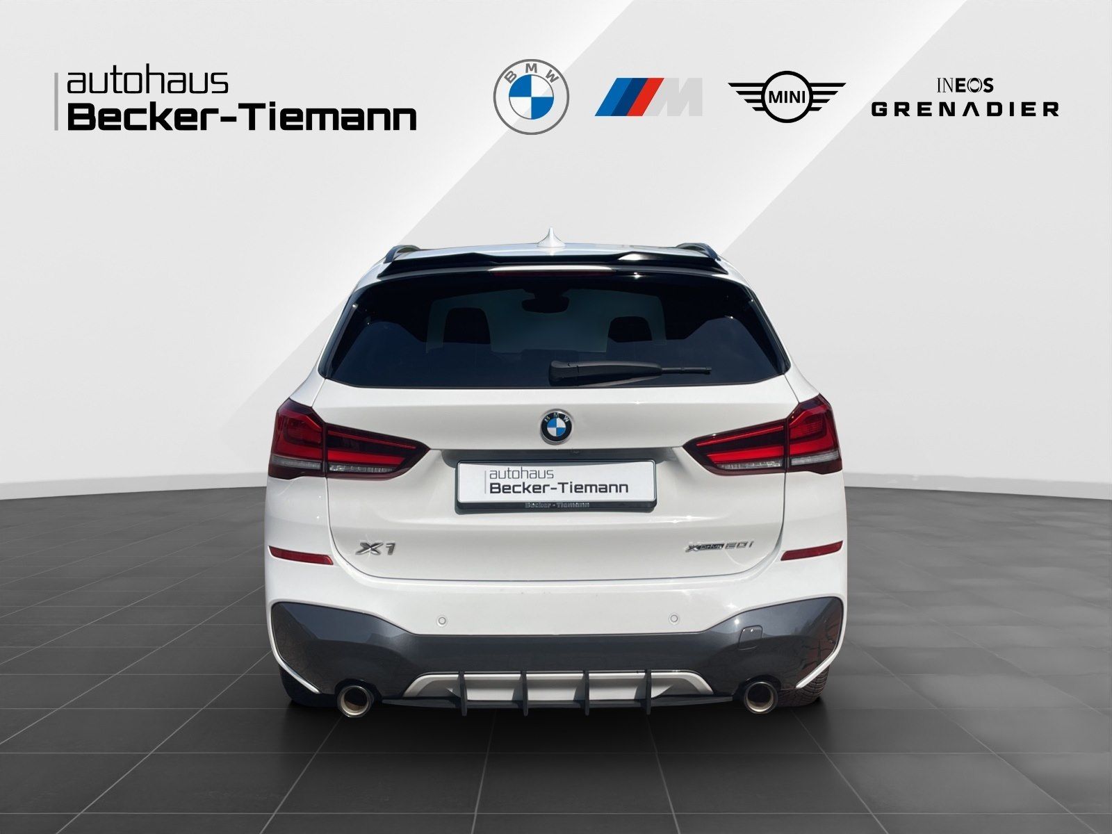 BMW X1 xDrive20i M Sport - Samsaru's Car Outlet