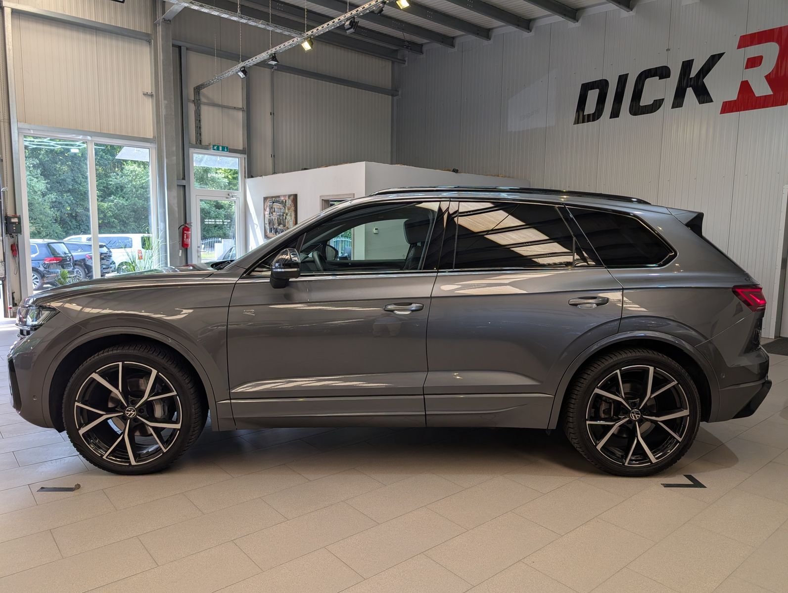 Volkswagen Touareg 3.0TDI 4M R-Line VOLL Black 22" UPE 114T
