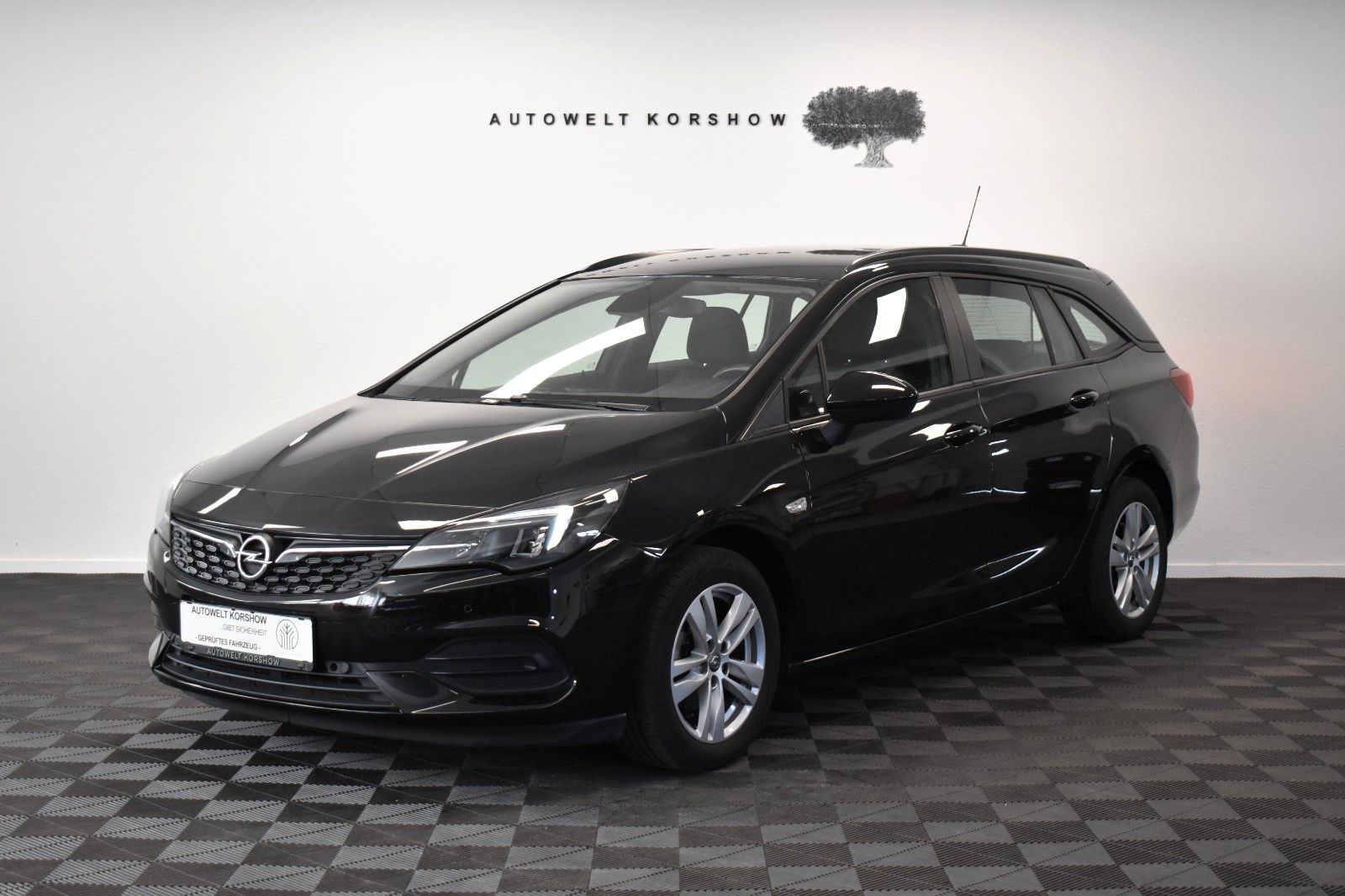 Opel Astra K Sports Tourer - Samsaru's Car Outlet