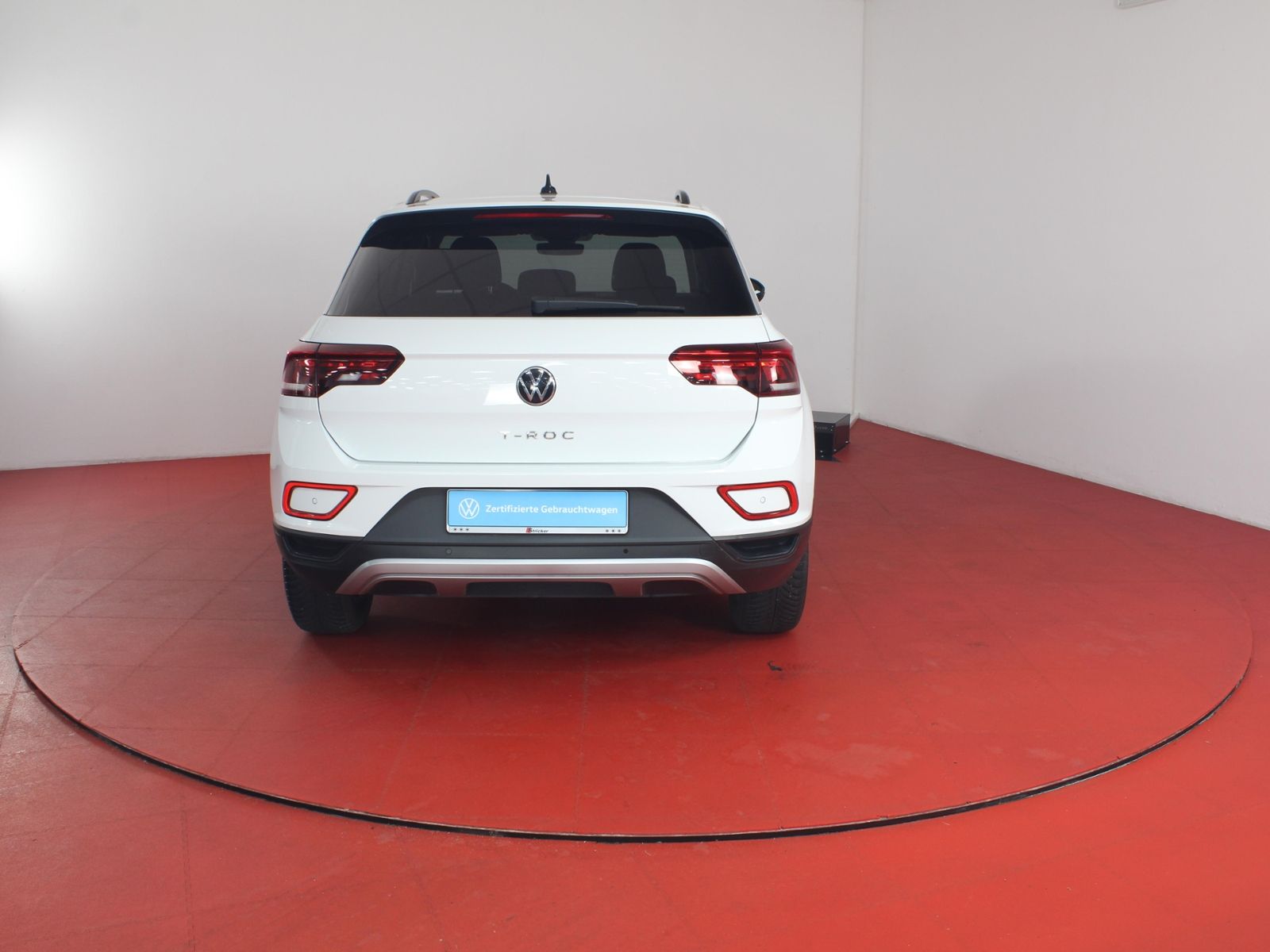 Volkswagen T-ROC Life 1.0TSI - Samsaru's Car Outlet