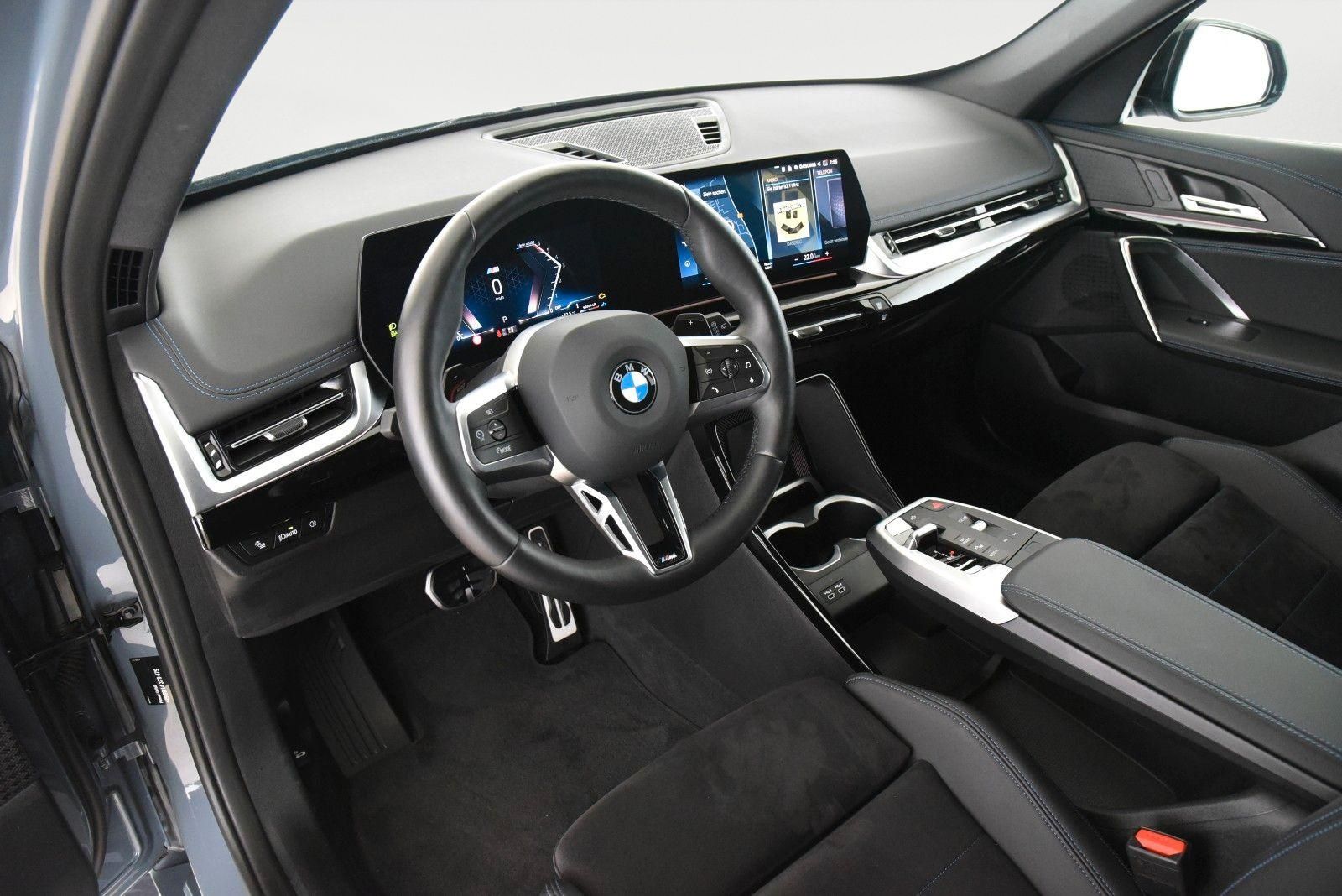 BMW X1 xDrive23d M Sportpaket - Samsaru's Car Outlet