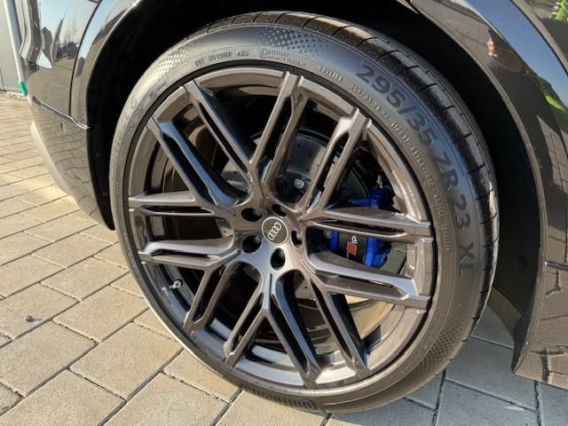 Audi RSQ8 performance #25 #RS Design blau #305 km/h