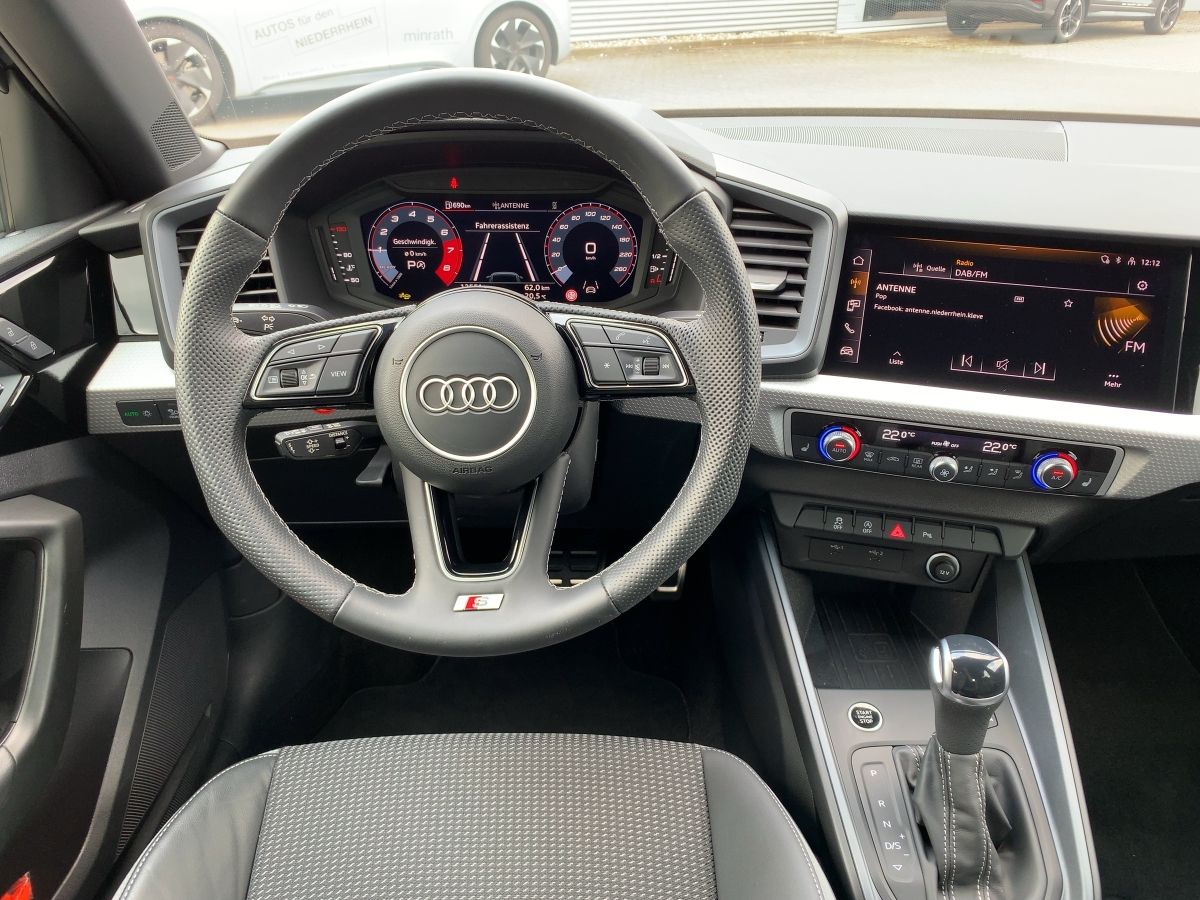 Audi A1 Sportback 30 TFSI S tronic ACC+LED+CarPlay+SH