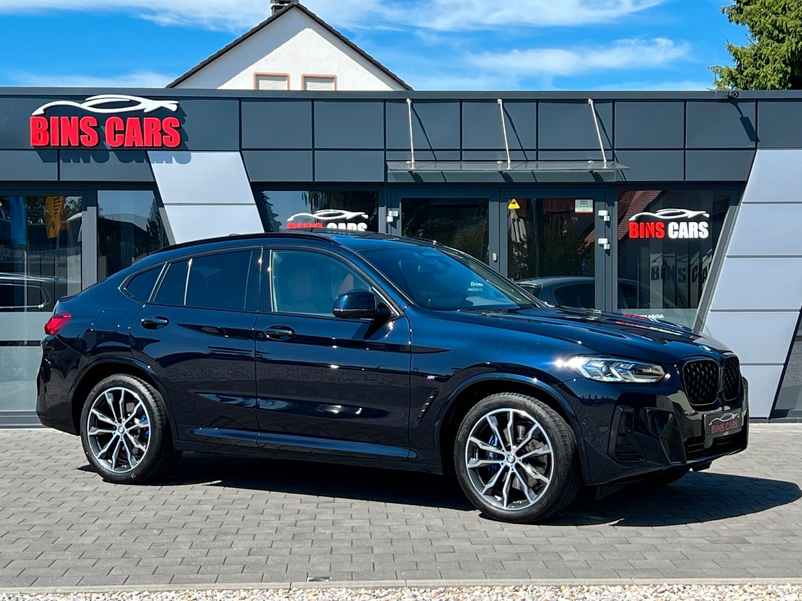 BMW X4 M Sport 30d xDrive*ACC*Pano*Laser*HUD*AHK*CAM