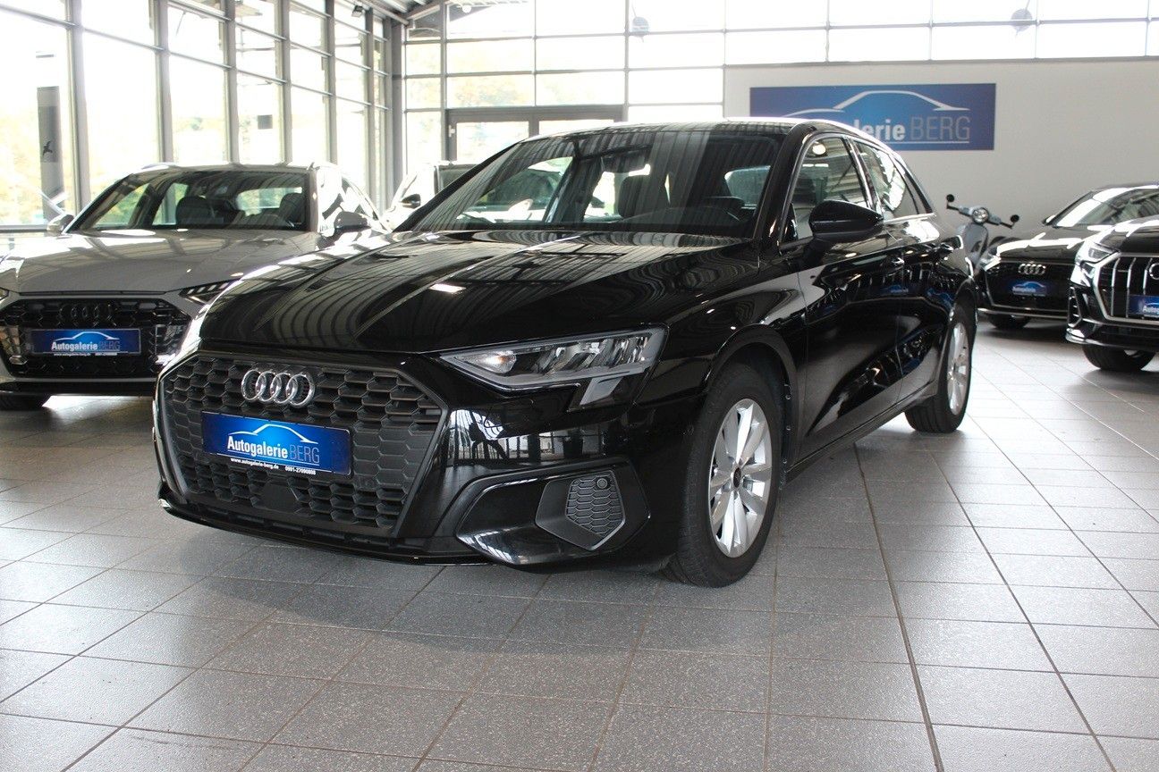 Audi A3 Sportback 35 TDi S-tronic Park Assist App DAB