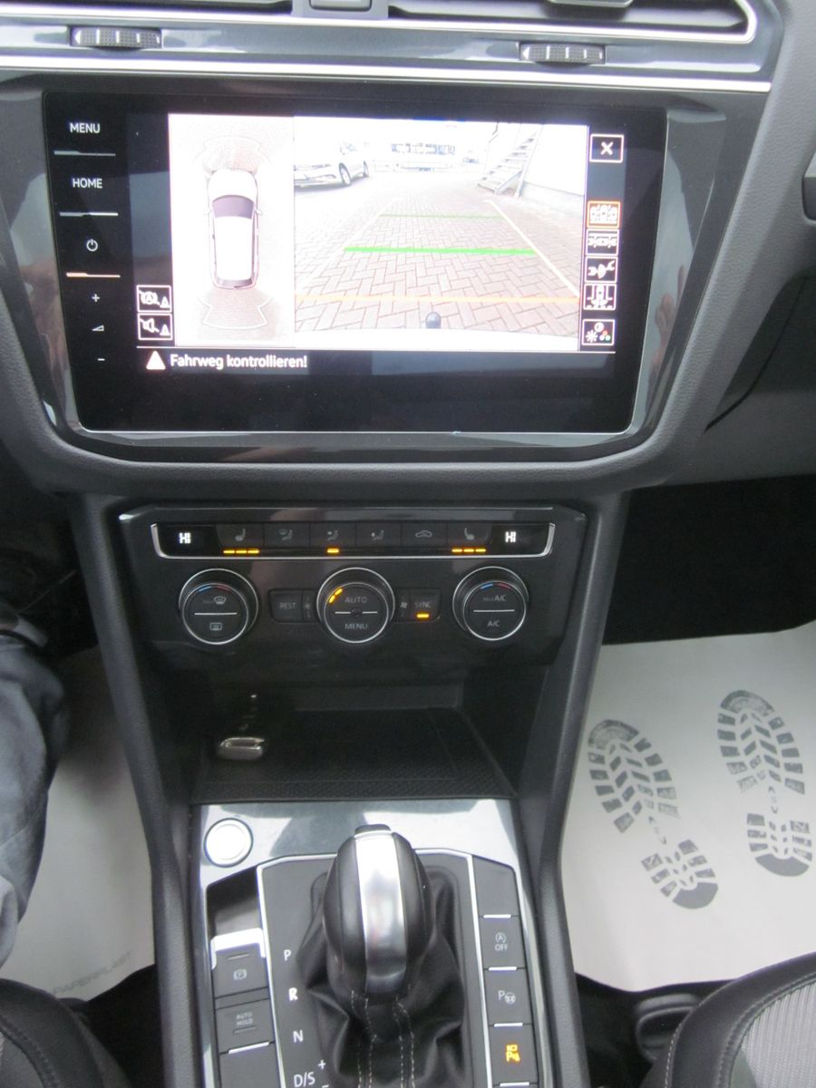 Volkswagen Tiguan 4M R-Line Black - Samsaru's Car Outlet