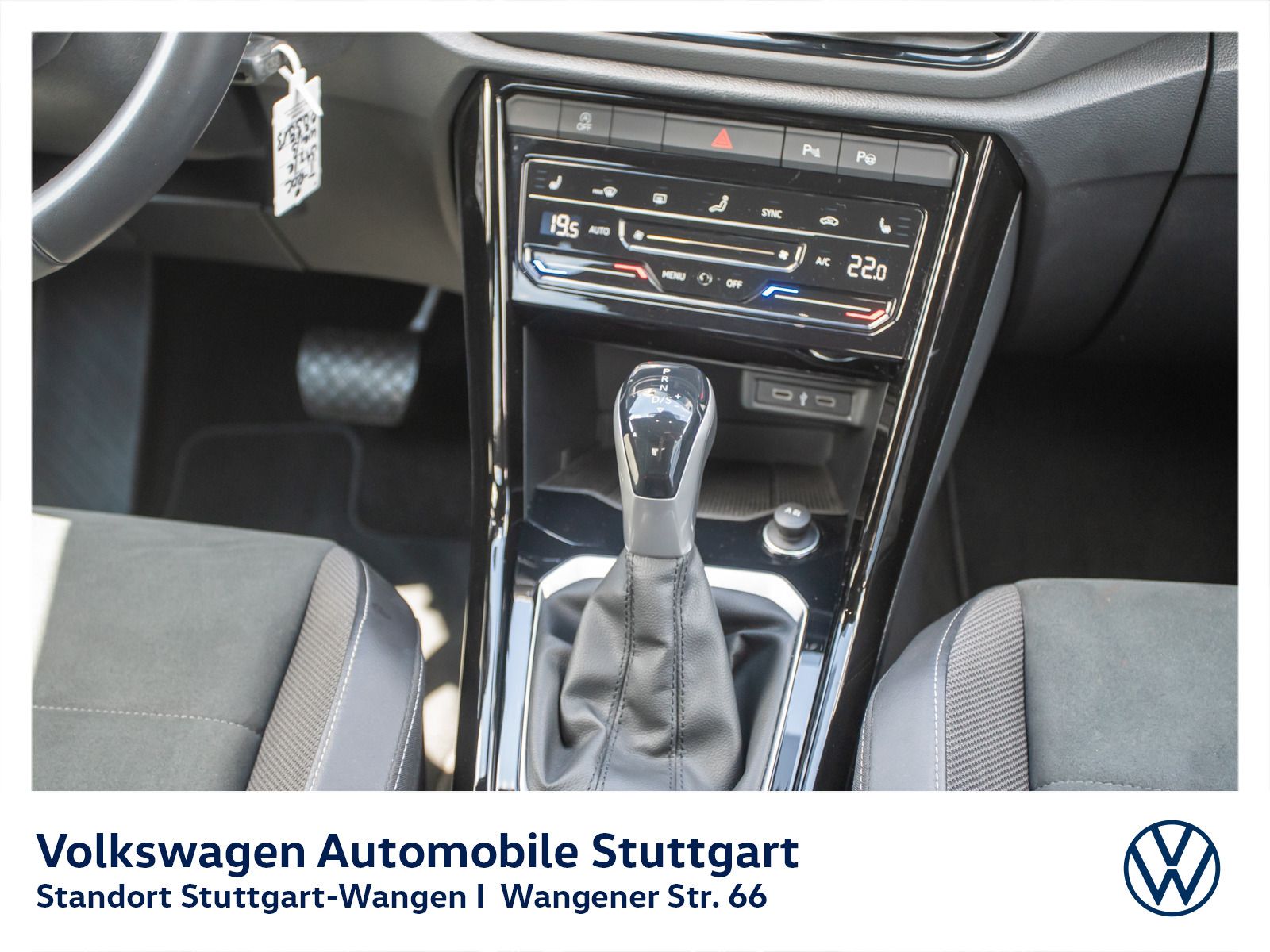 Volkswagen T-Roc Style 1.5 TSI DSG - Samsaru's Car Outlet