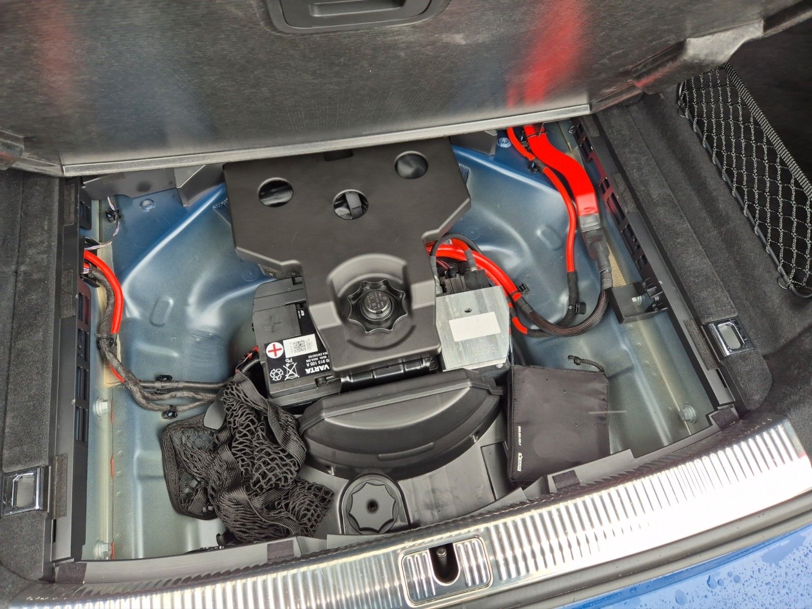 Audi A4 Avant 35 TFSI S line - Samsaru's Car Outlet