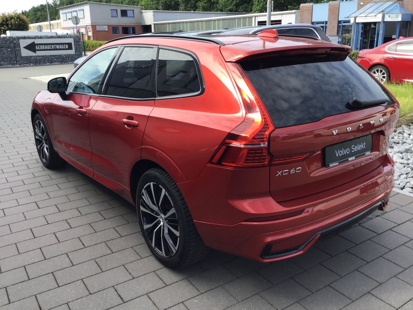 Volvo XC60 T8 Ultimate Dark AWD Stdhzg. AHK 360° Cam