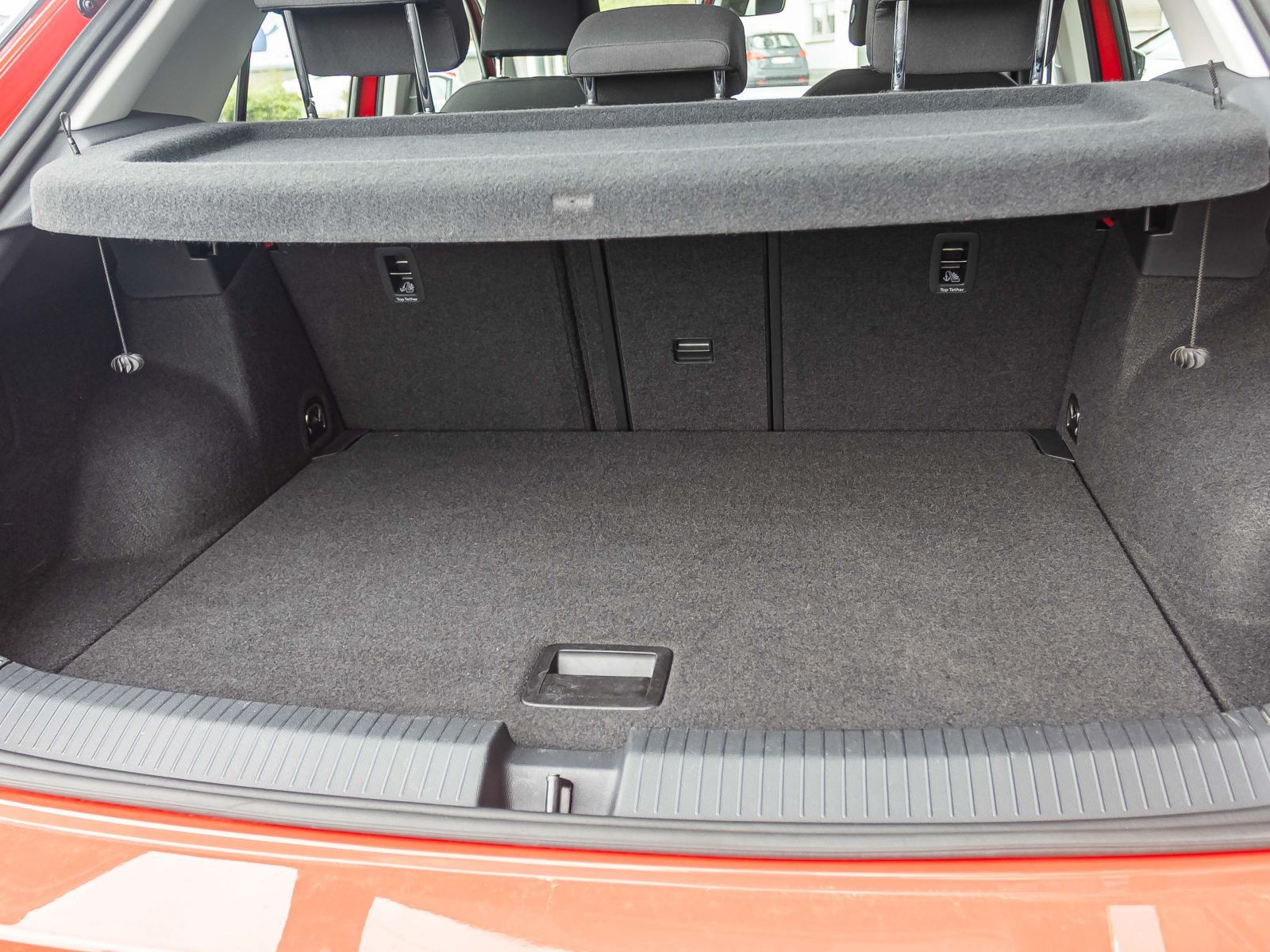 Volkswagen T-Roc 1.0 TSI Style - Samsaru's Car Outlet