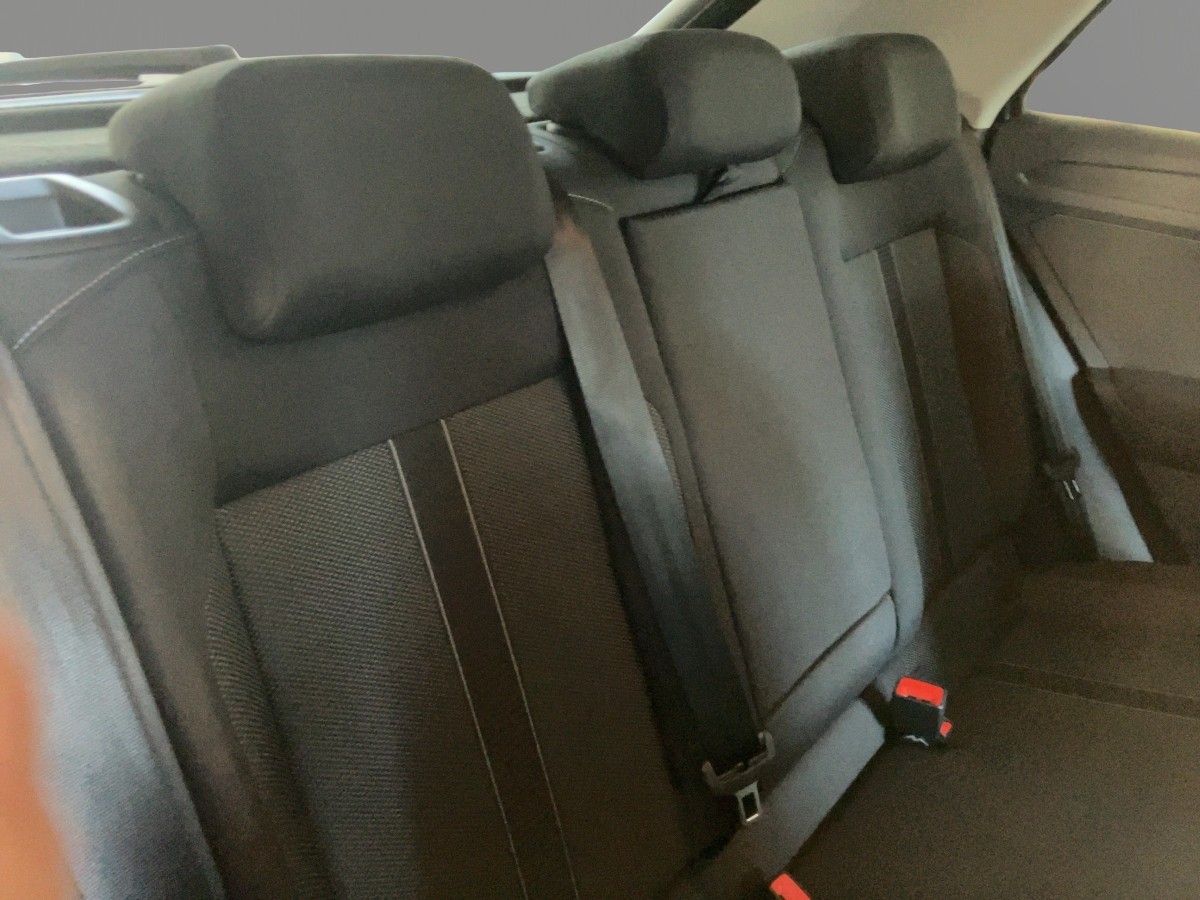 Volkswagen T-ROC 1.0 TSI LIFE - Samsaru's Car Outlet