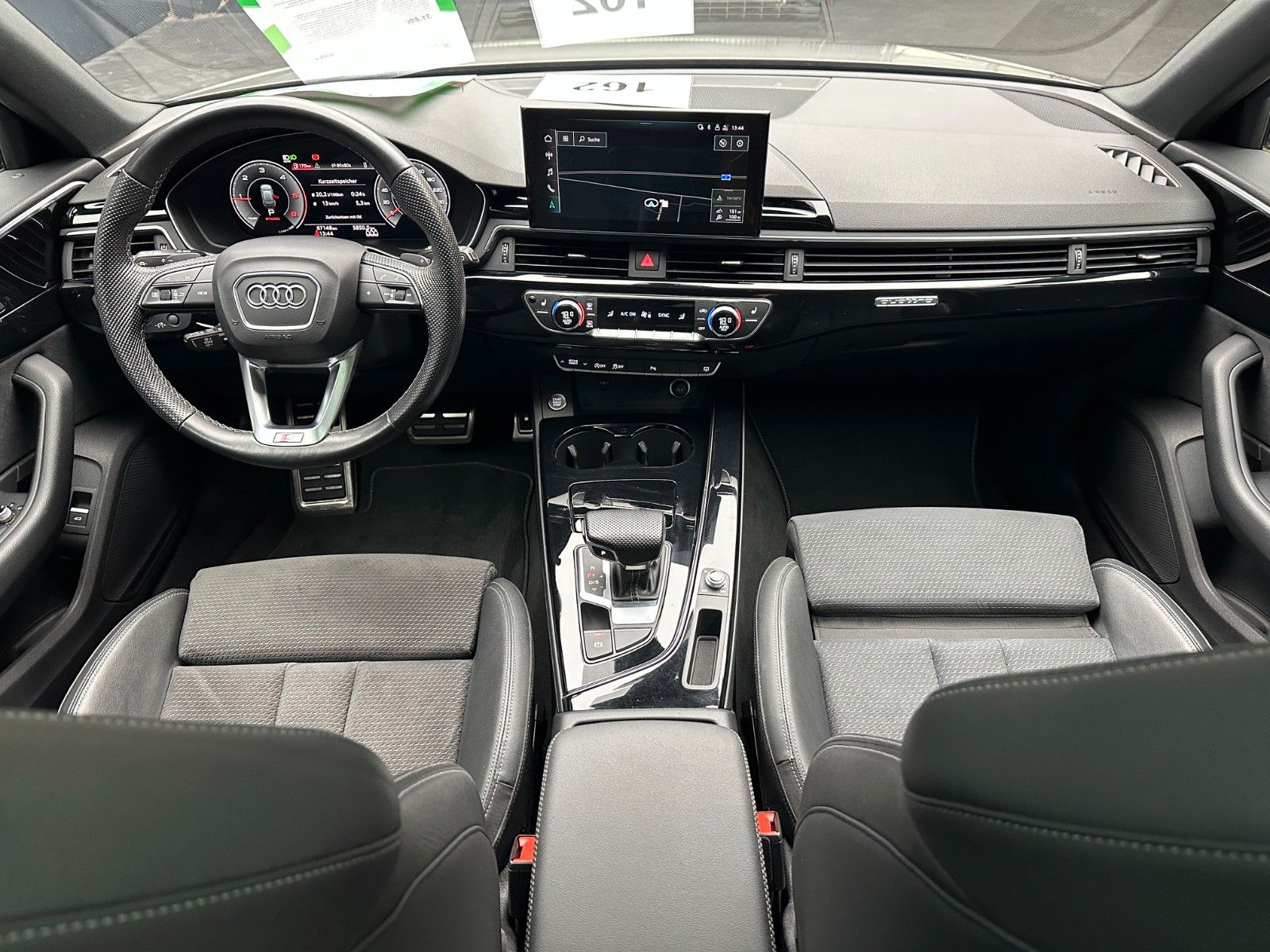 Audi A4 Avant 40 TDI quattro S-Line *PANORAMA*Matrix*