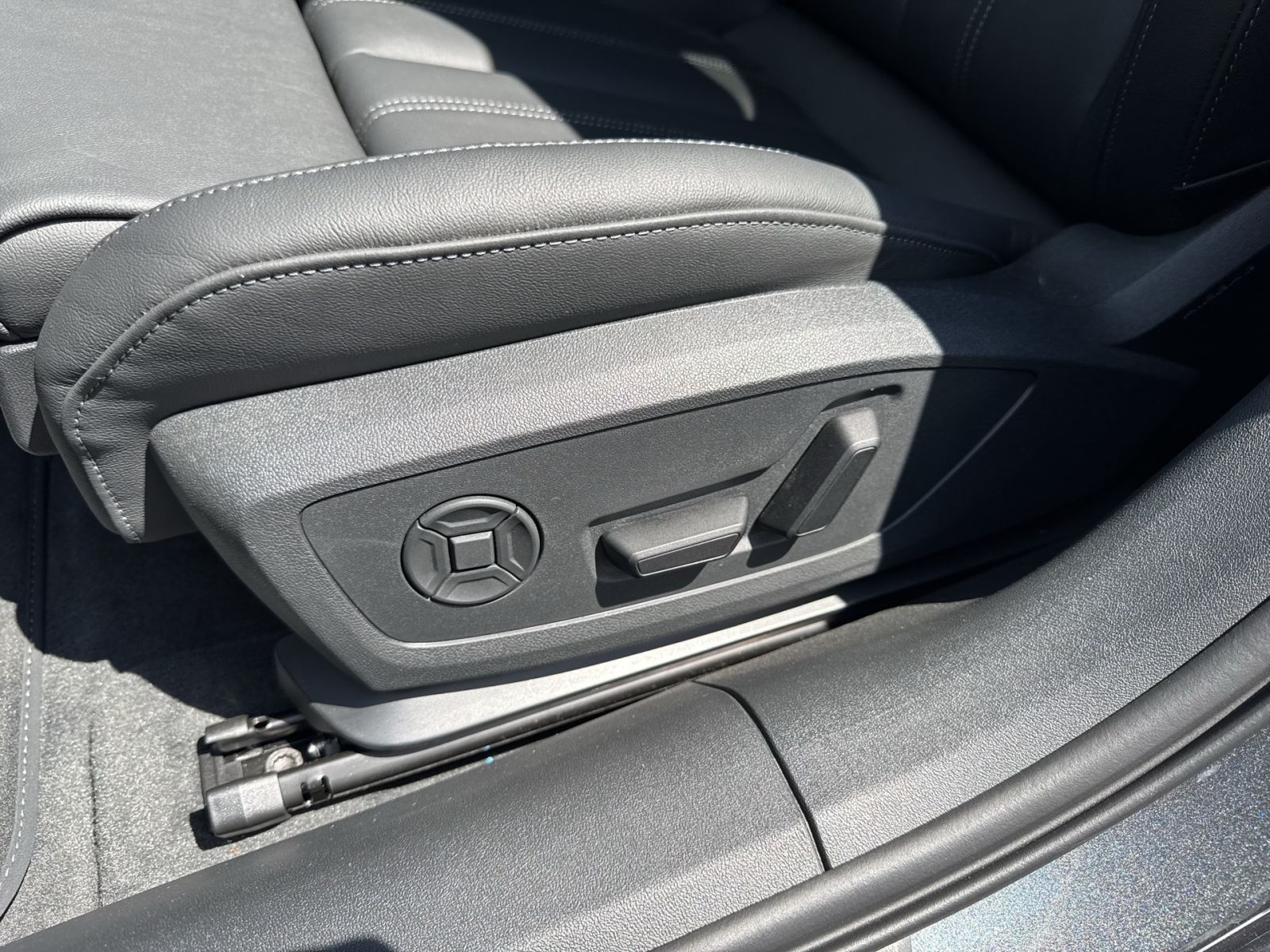 Audi A6 Limousine TFSI S line Matrix/Nav/360/Tech+/20