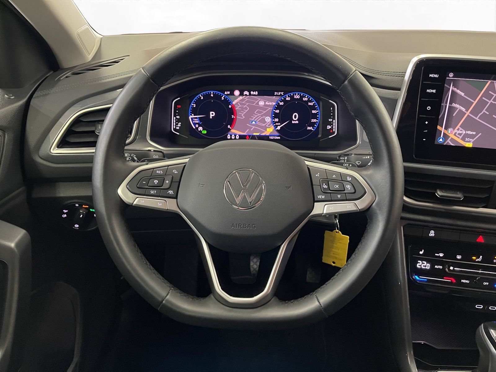 Volkswagen T-Roc 1.5 TSI Style - Samsaru's Car Outlet