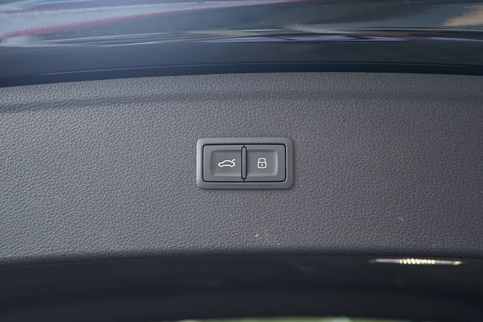 Audi Q5 Sportback 40 TDI S-Line quattro s-tronic - Samsaru's Car Outlet
