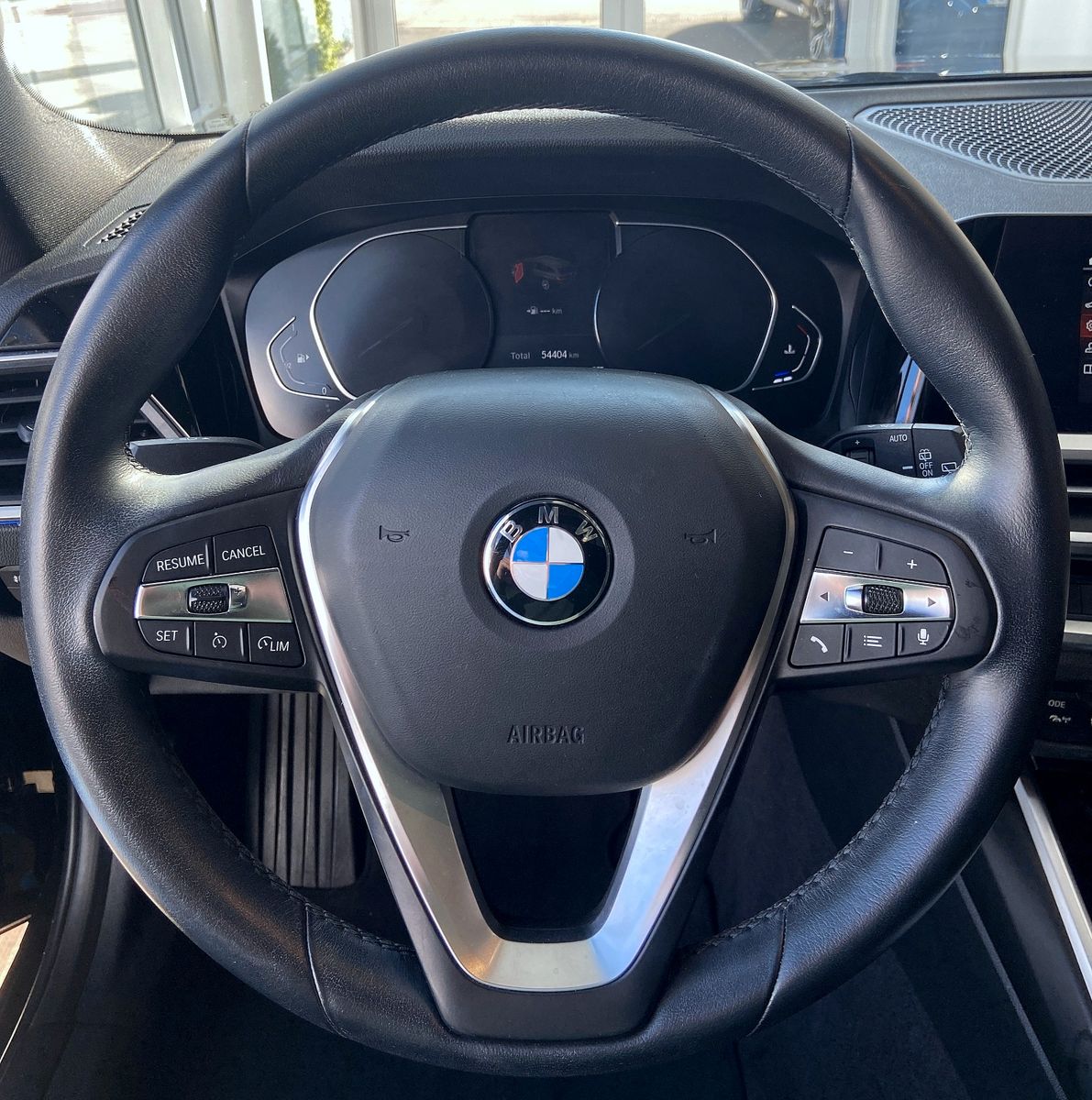 BMW 330i Touring Sport Line - Samsaru's Car Outlet