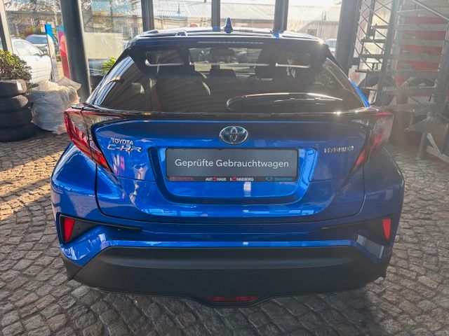 Toyota C-HR Hybrid Team Deutschland