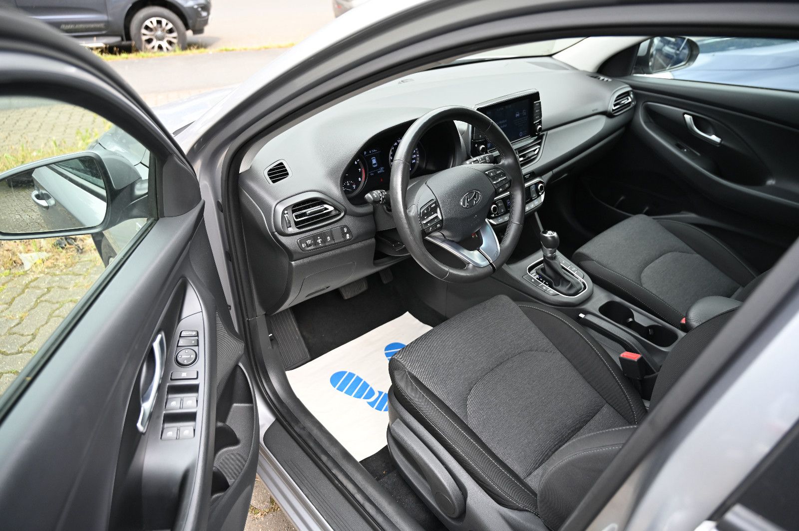 Hyundai i30 1.0 T-GDI - Samsaru's Car Outlet