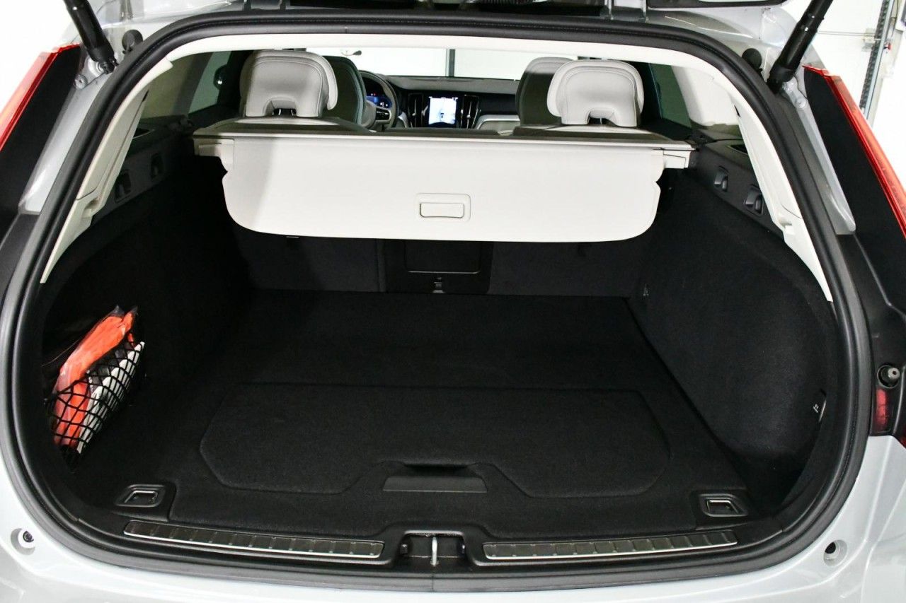 Volvo V60 Cross Country AWD Ultim ACC*PAN*H&K*AHK*SBEL