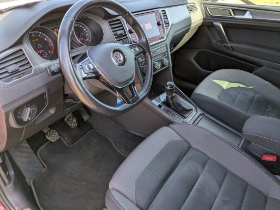 Volkswagen Golf Sportsvan 1.5 TSI Comfortline - Samsaru's Car Outlet