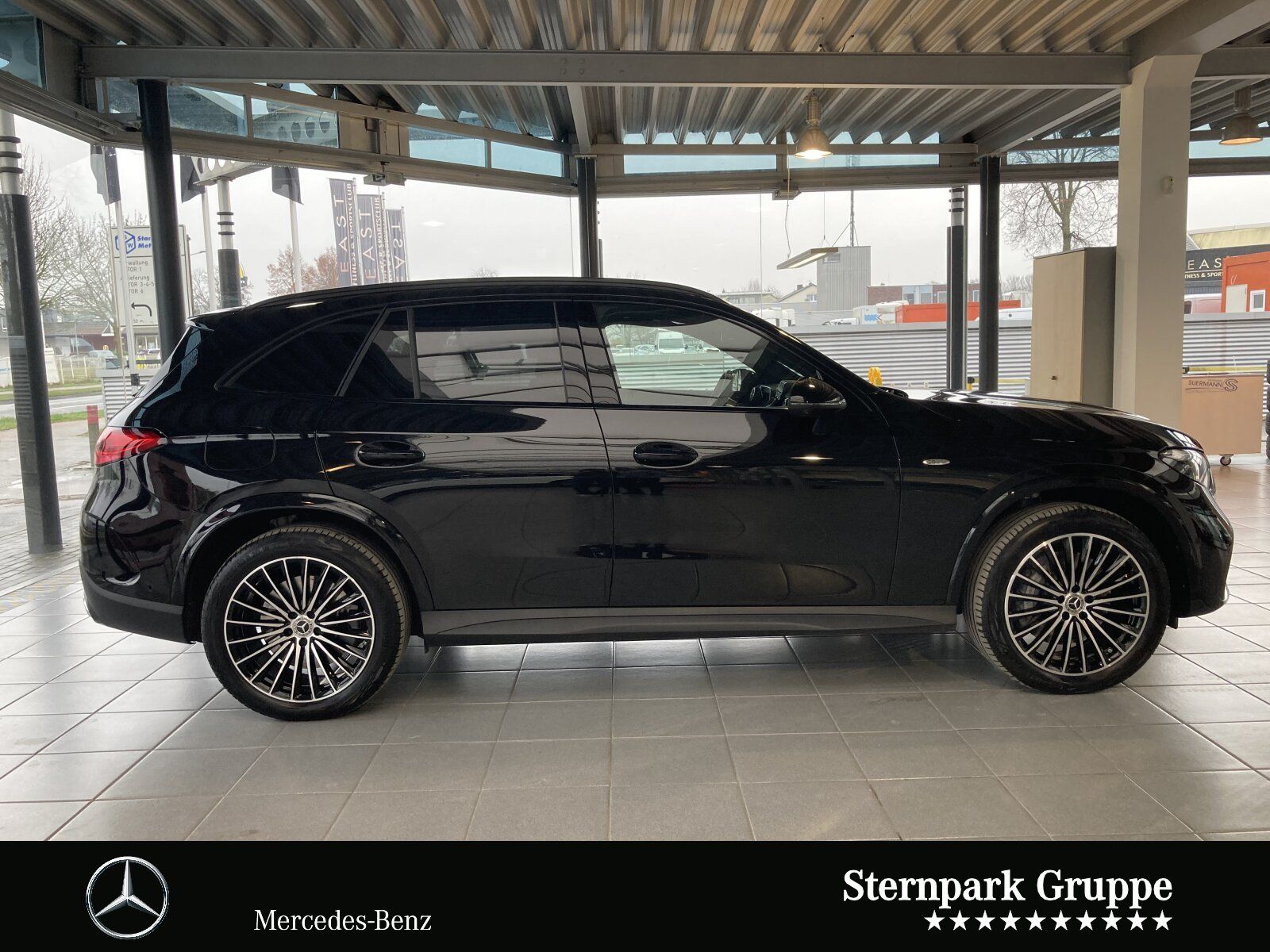 Mercedes-Benz GLC 300 de 4M AMG Pano*AHK*Dist*360*Memo*Digital