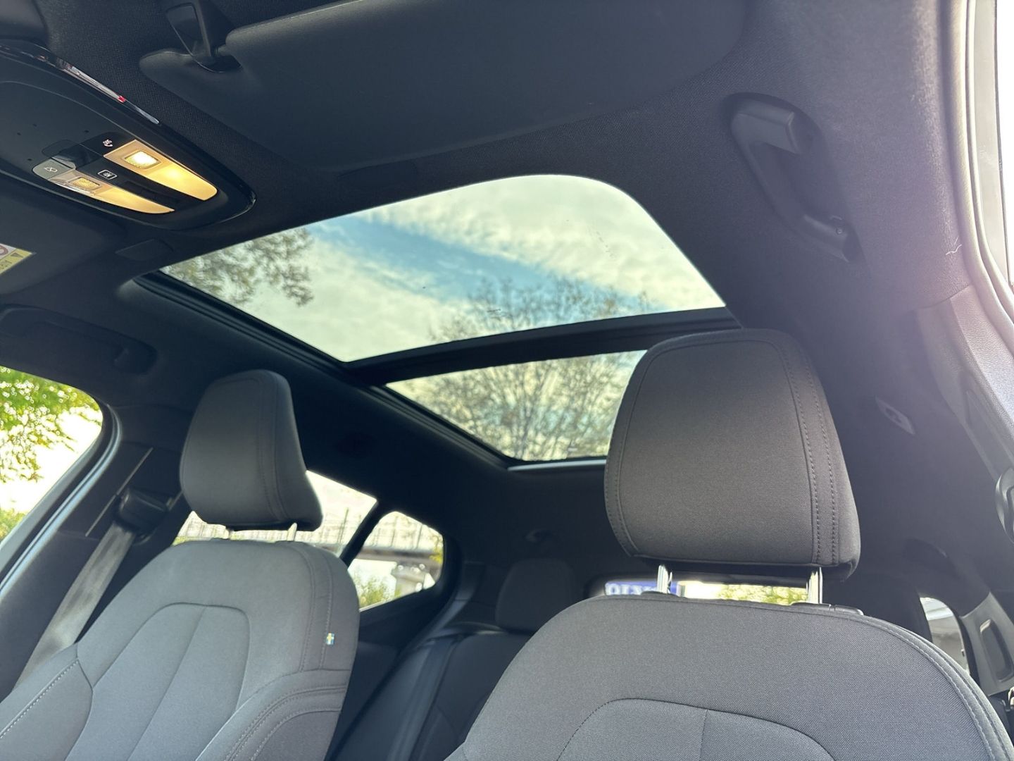 Volvo XC40 Recharge Ultimate Pure Electric 2WD P8