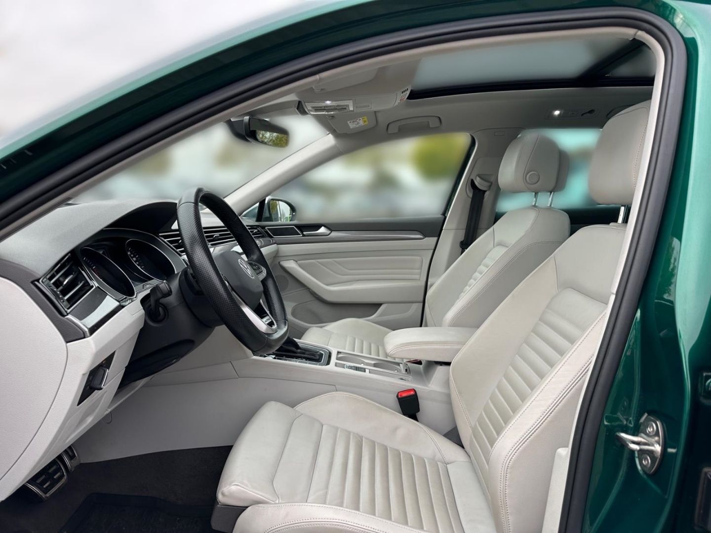 Volkswagen Passat Alltrack 2.0 TSI DSG 4Motion - Samsaru's Car Outlet