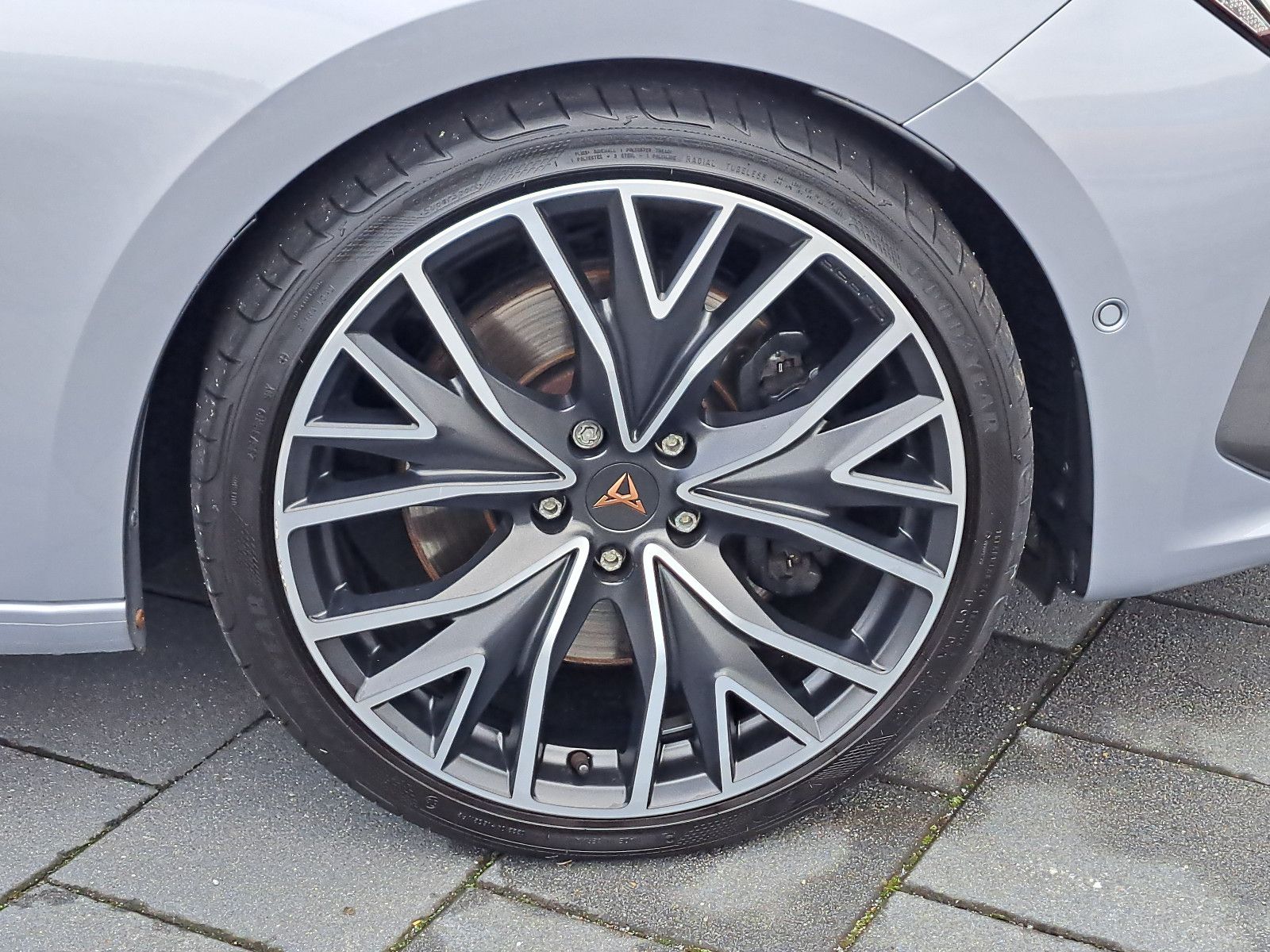 Cupra Leon SP VZ 2.0 TSI 310 PS DSG 4x4 - Samsaru's Car Outlet
