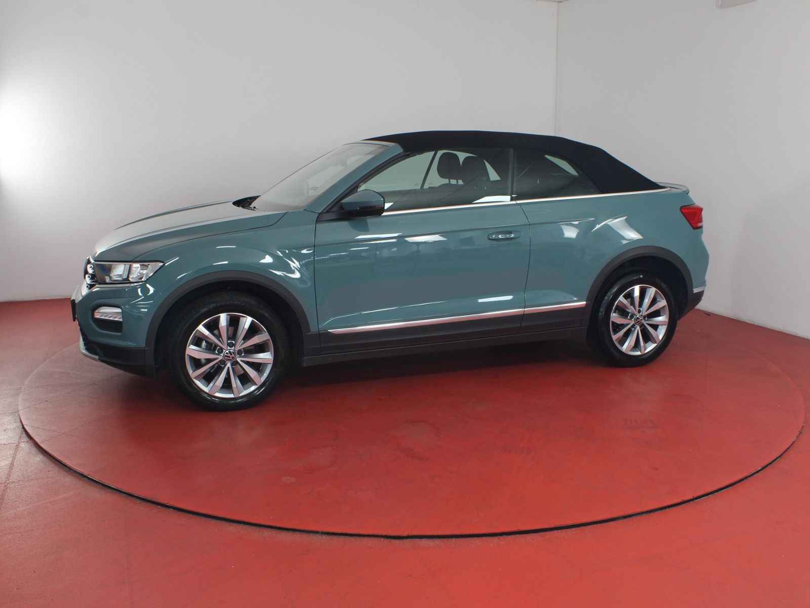 Volkswagen T-Roc Style 1.0TSI - Samsaru's Car Outlet