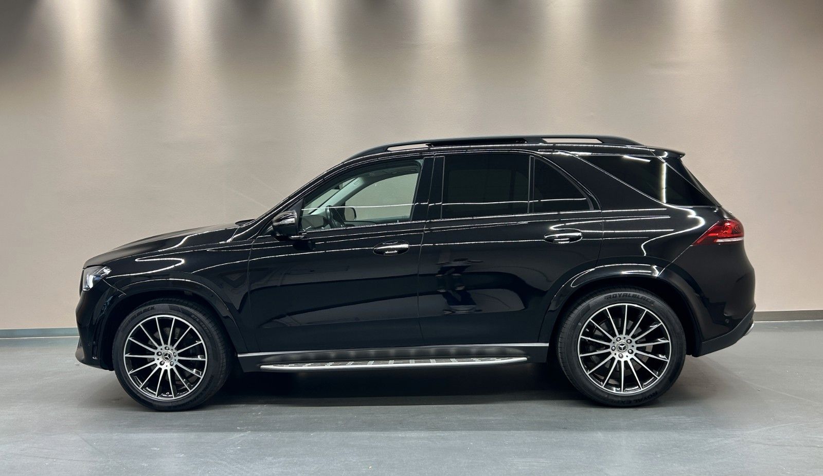 Mercedes-Benz GLE400 d 4M *AMG*NIGHT*PANO*STANDHZ*AHK*H-U*360*