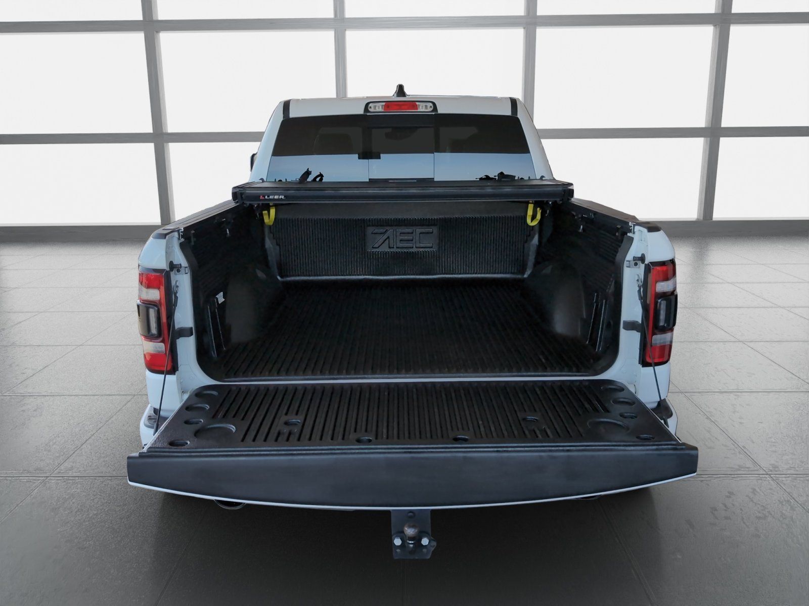Dodge  1500 5.7 V8 HEMI Laie/1.Hd/LPG/AHK/Rollo