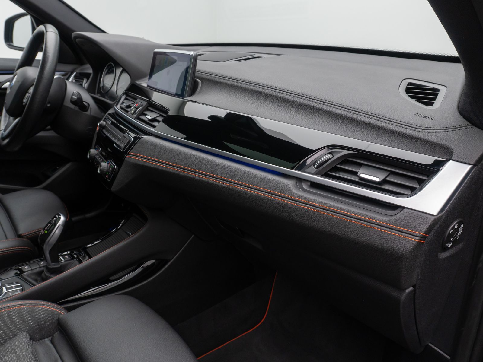 BMW X1 xD20i Sport Line - Samsaru's Car Outlet