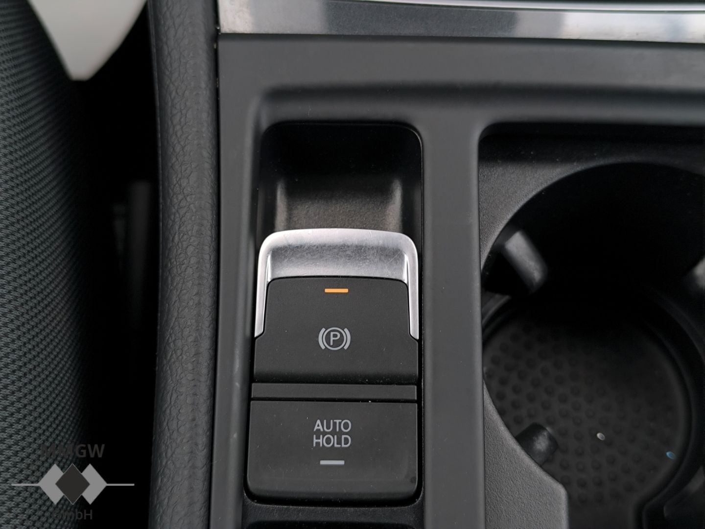 Volkswagen Golf VII e-e- - Samsaru's Car Outlet