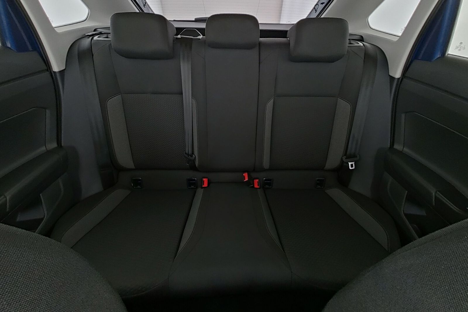 Volkswagen Taigo 1.0 TSI Life - Samsaru's Car Outlet