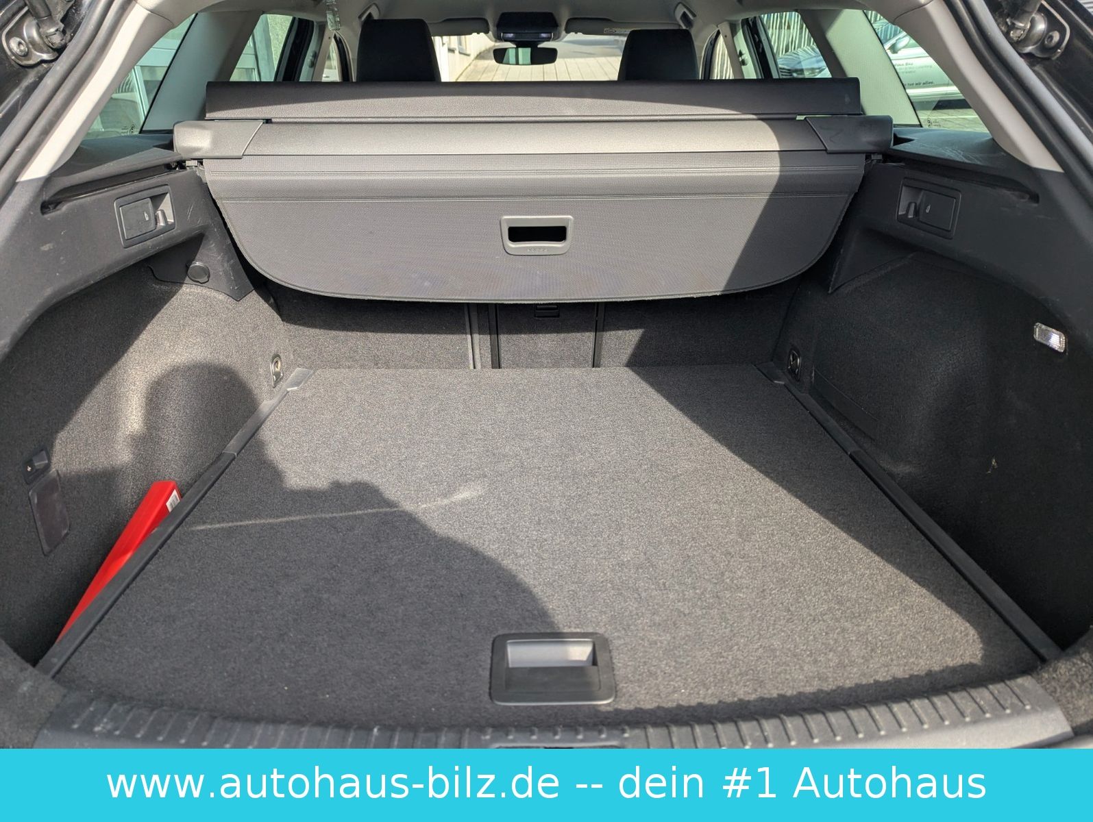 Seat Leon Sportstourer Style*AHK*LED*Kamera*Winterpak