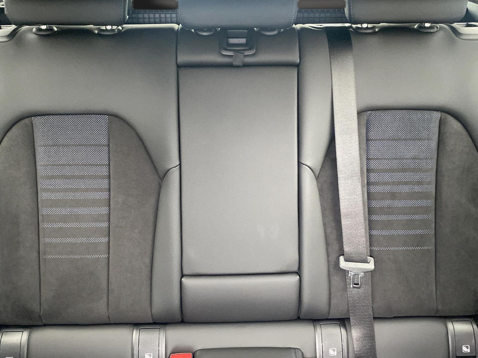 BMW 320 d x M Sport - Samsaru's Car Outlet