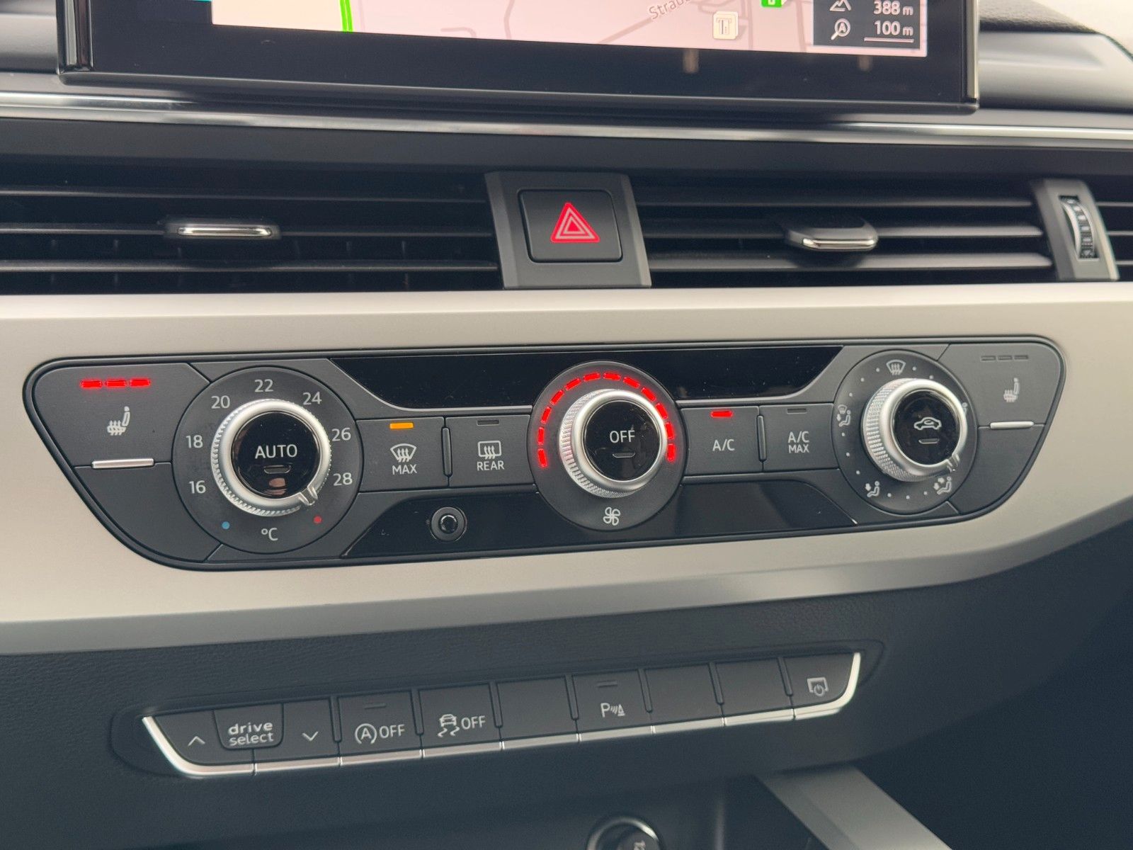 Audi A4 Av.40 TDI quattro advanced - Samsaru's Car Outlet
