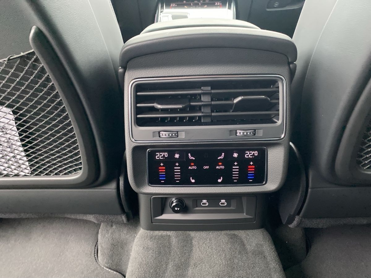 Audi Q7 SUV S line 50 TDI qu. tiptr. Laser PANO AHK