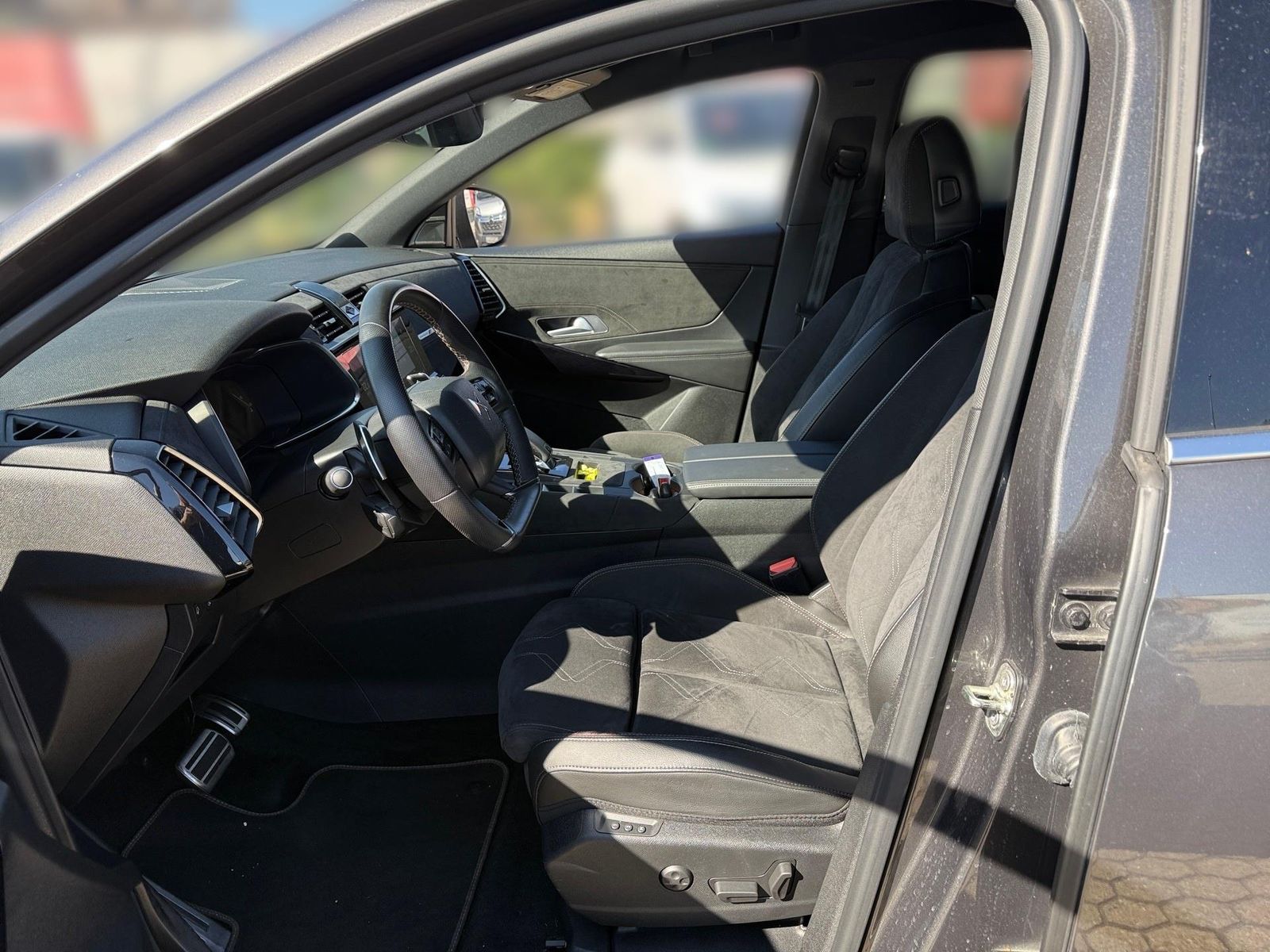 DS Automobiles DS7 CROSSBACK PERFLIN BHDI 180 NAVIGATION,KEYLES