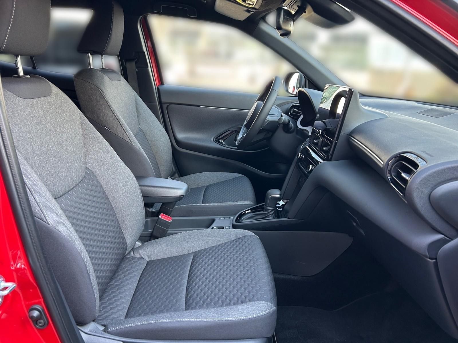 Toyota Yaris Cross Hybrid FWD Teamplayer +Safety- & Win