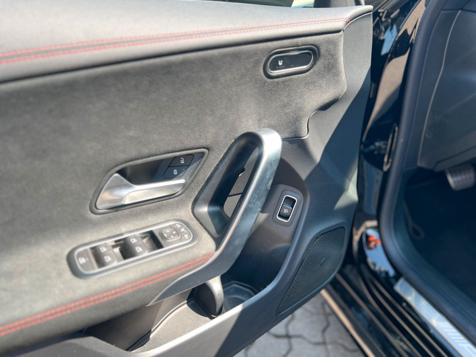 Mercedes-Benz Mercedes-AMG CLA 35 4M SB - Samsaru's Car Outlet