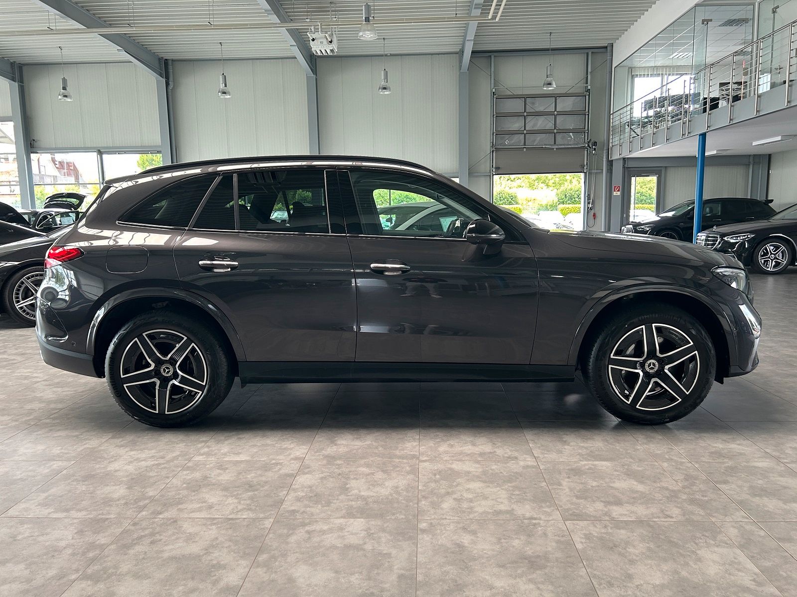 Mercedes-Benz GLC 300 e 4M AMG - Samsaru's Car Outlet