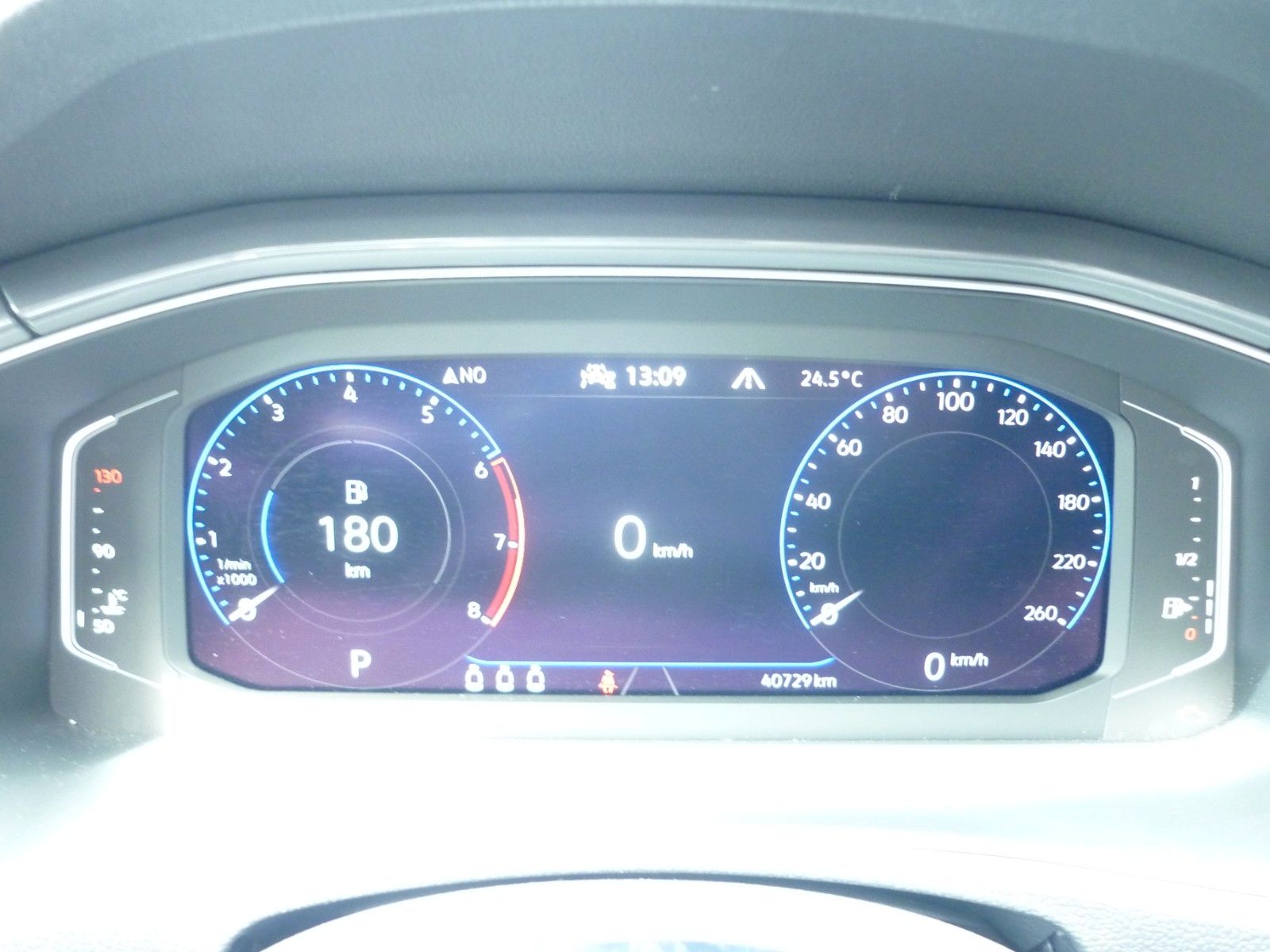 Volkswagen T-Roc 1.5 TSI Sport - Samsaru's Car Outlet